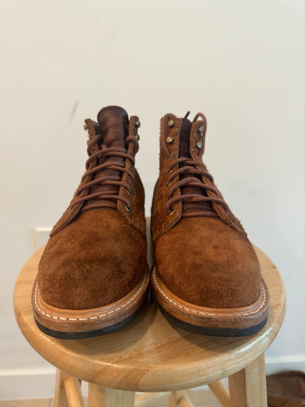 Photo by adosreis on December 2, 2022 of the Truman Service Boot in Cattail Grizzly Roughout.