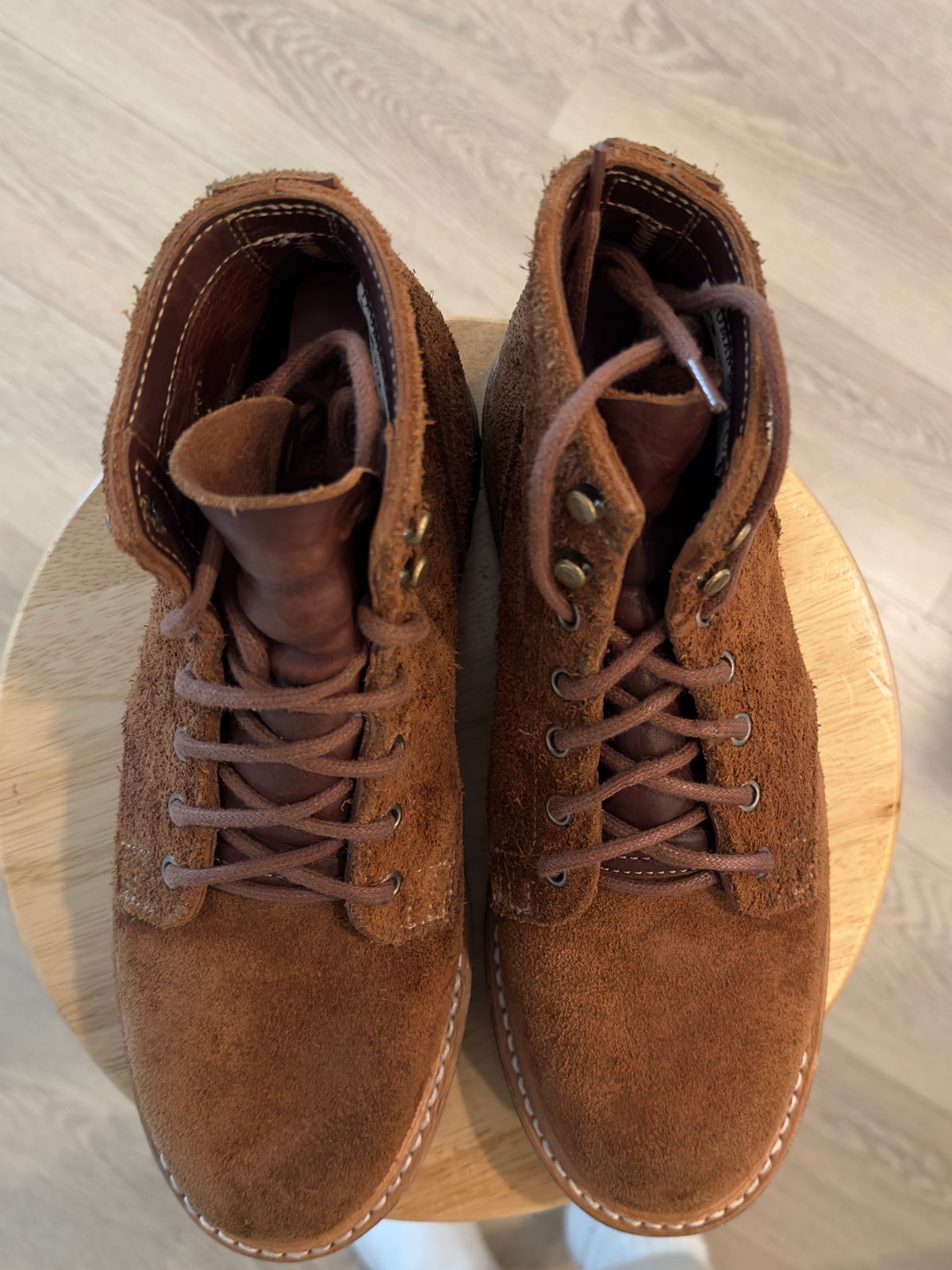Photo by adosreis on December 2, 2022 of the Truman Service Boot in Cattail Grizzly Roughout.