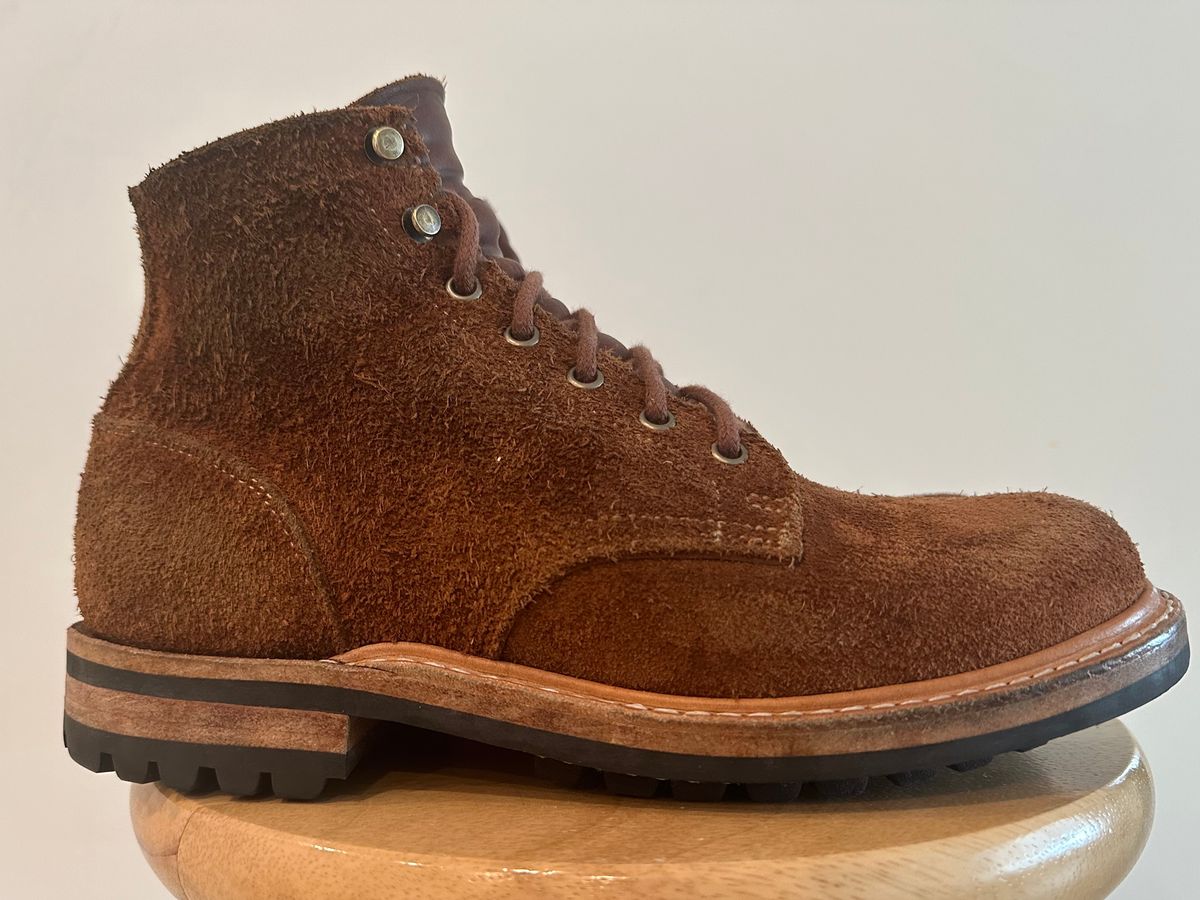 Photo by adosreis on January 4, 2023 of the Truman Service Boot in Cattail Grizzly Roughout.