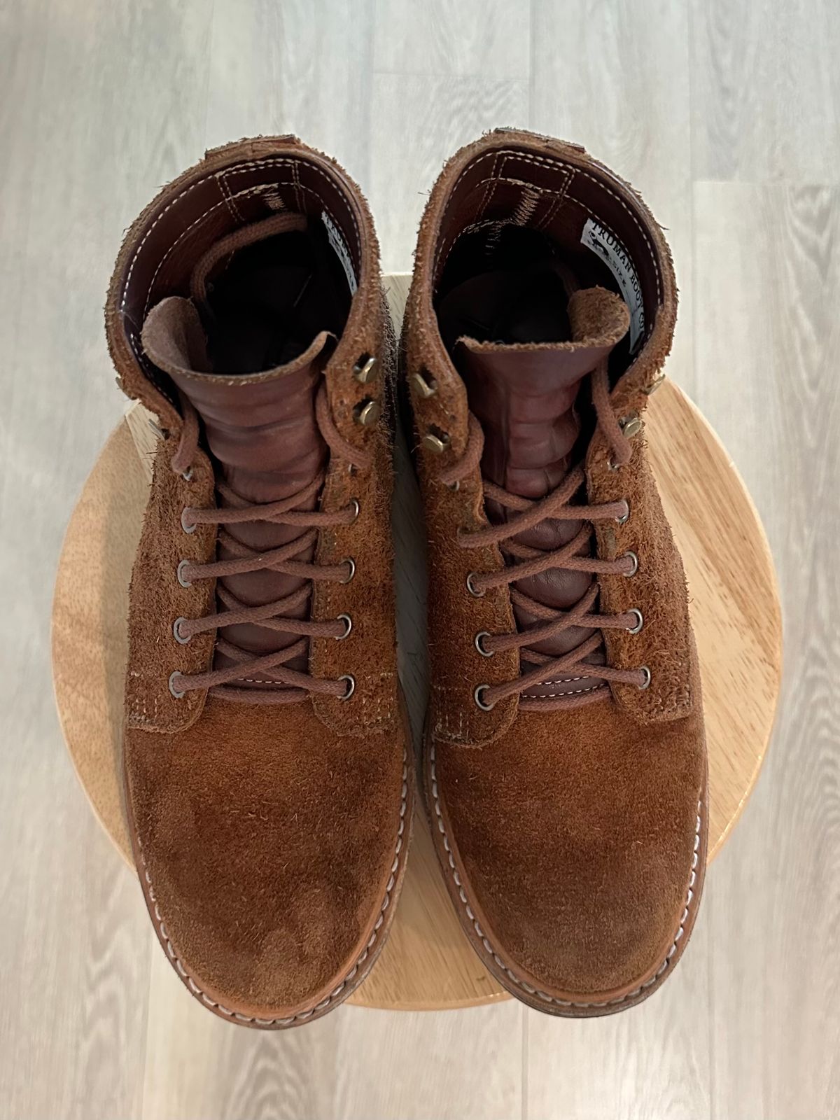 Photo by adosreis on January 4, 2023 of the Truman Service Boot in Cattail Grizzly Roughout.