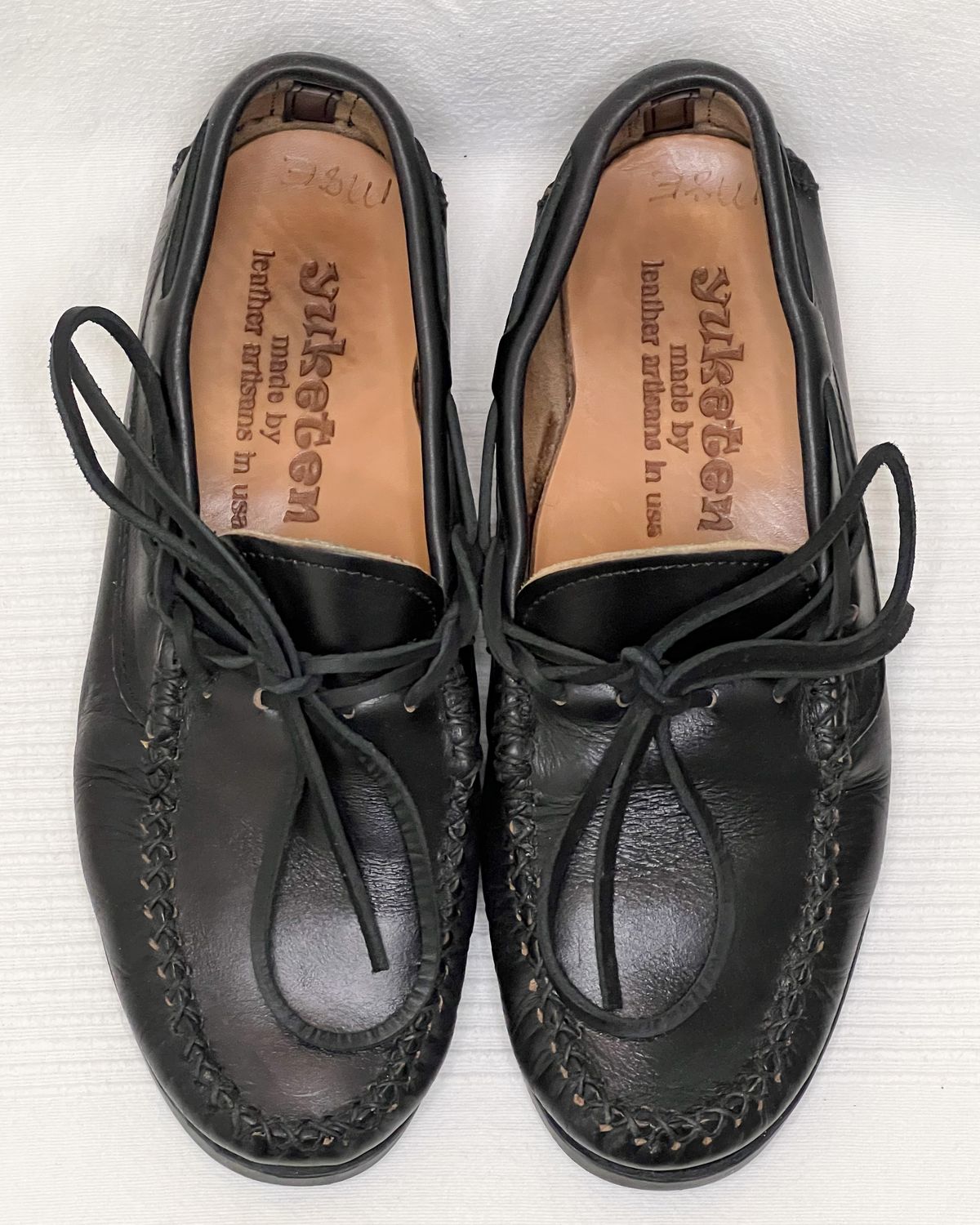 Photo by Snowcrashdenim on December 4, 2022 of the Yuketen Canoe Moc in Horween Black Chromexcel.