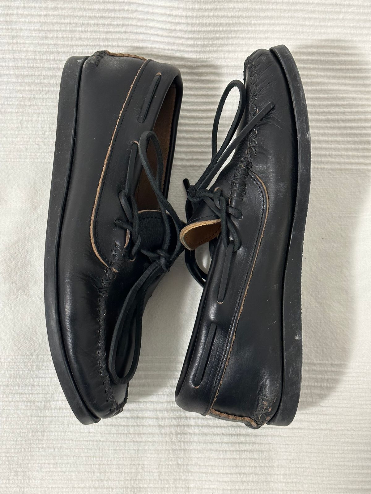 Photo by Snowcrashdenim on February 5, 2023 of the Yuketen Canoe Moc in Horween Black Chromexcel.