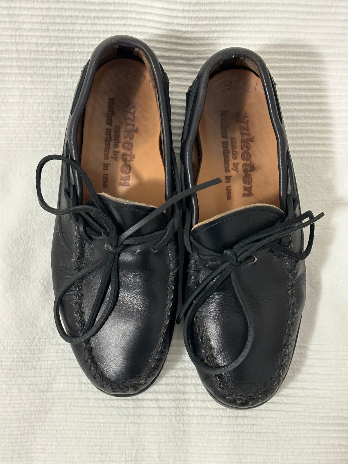 Photo by Snowcrashdenim on February 5, 2023 of the Yuketen Canoe Moc in Horween Black Chromexcel.