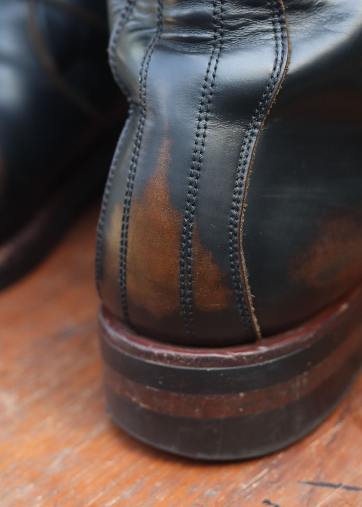 Photo by januardwijuang on February 3, 2026 of the Briselblack The Hanker Tanker Boots in S.B. Foot Black Dawson.