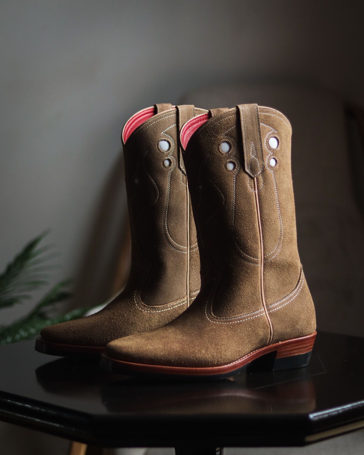 Photo by januardwijuang on June 6, 2025 of the Briselblack The Bullet Cowboy Boots in Horween Natural Chromexcel Roughout.