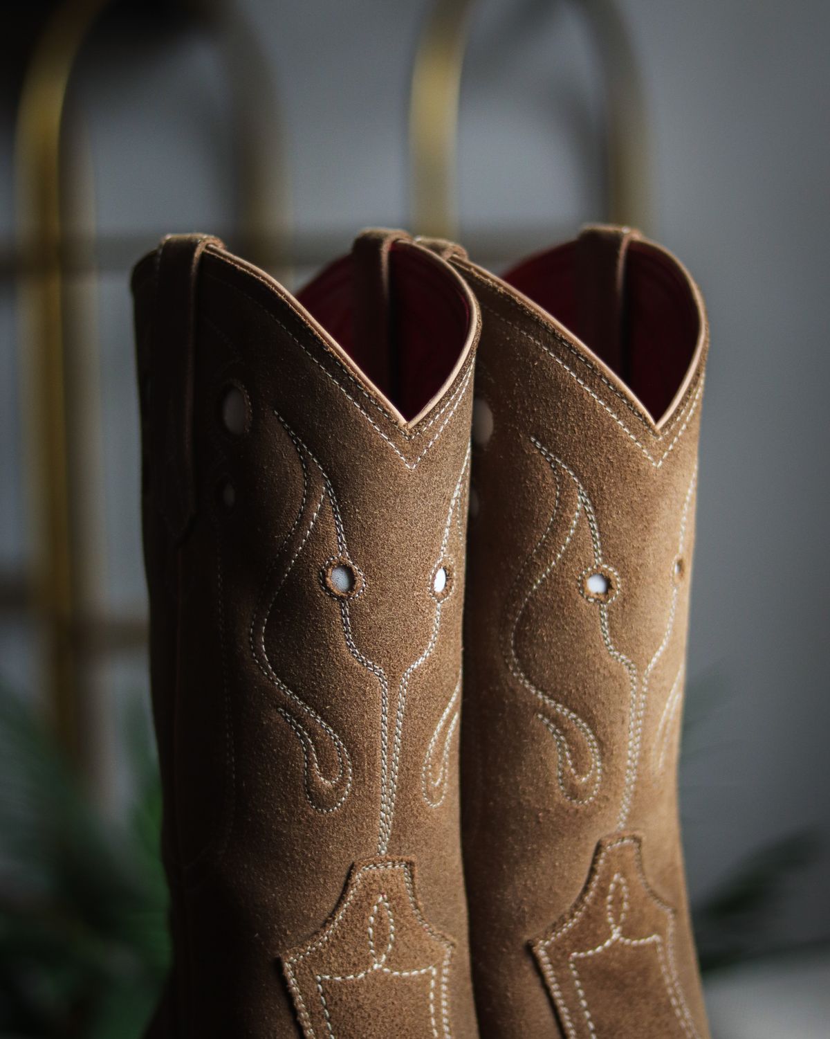 Photo by januardwijuang on June 7, 2025 of the Briselblack The Bullet Cowboy Boots in Horween Natural Chromexcel Roughout.