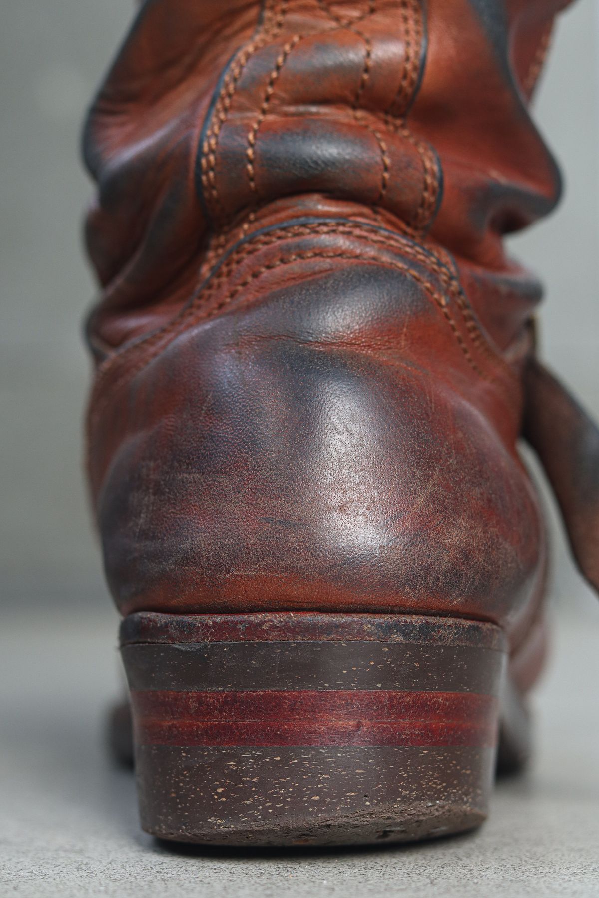 Photo by januardwijuang on January 12, 2025 of the Briselblack The Keeper 'Type 2' Engineer Boot in Toscanello Waxed Horsebutt Maryam Tannery.