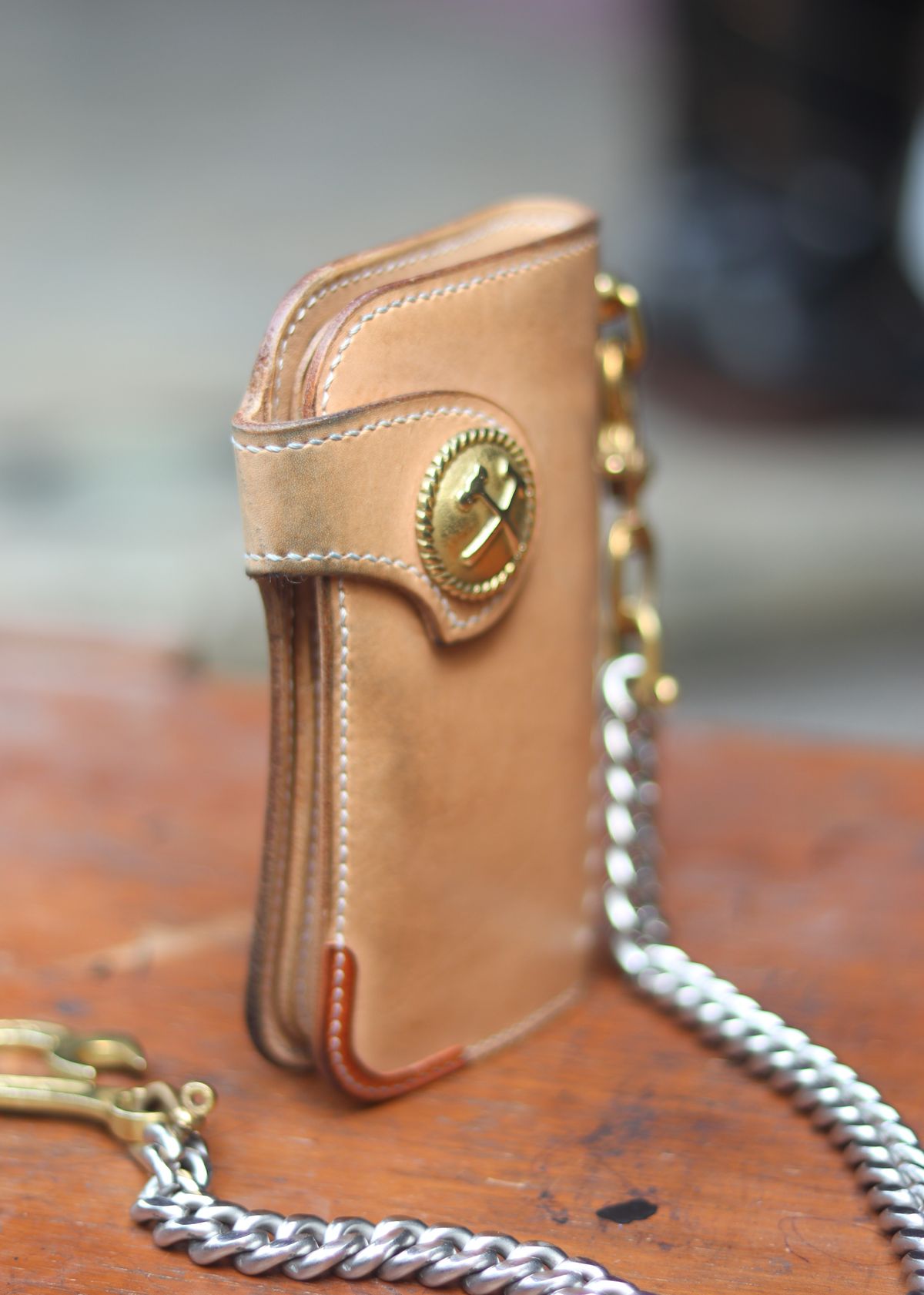 Photo by januardwijuang on November 4, 2025 of the Siege Leather Middle Concho Wallet in Indonesian Natural Veg Tan.