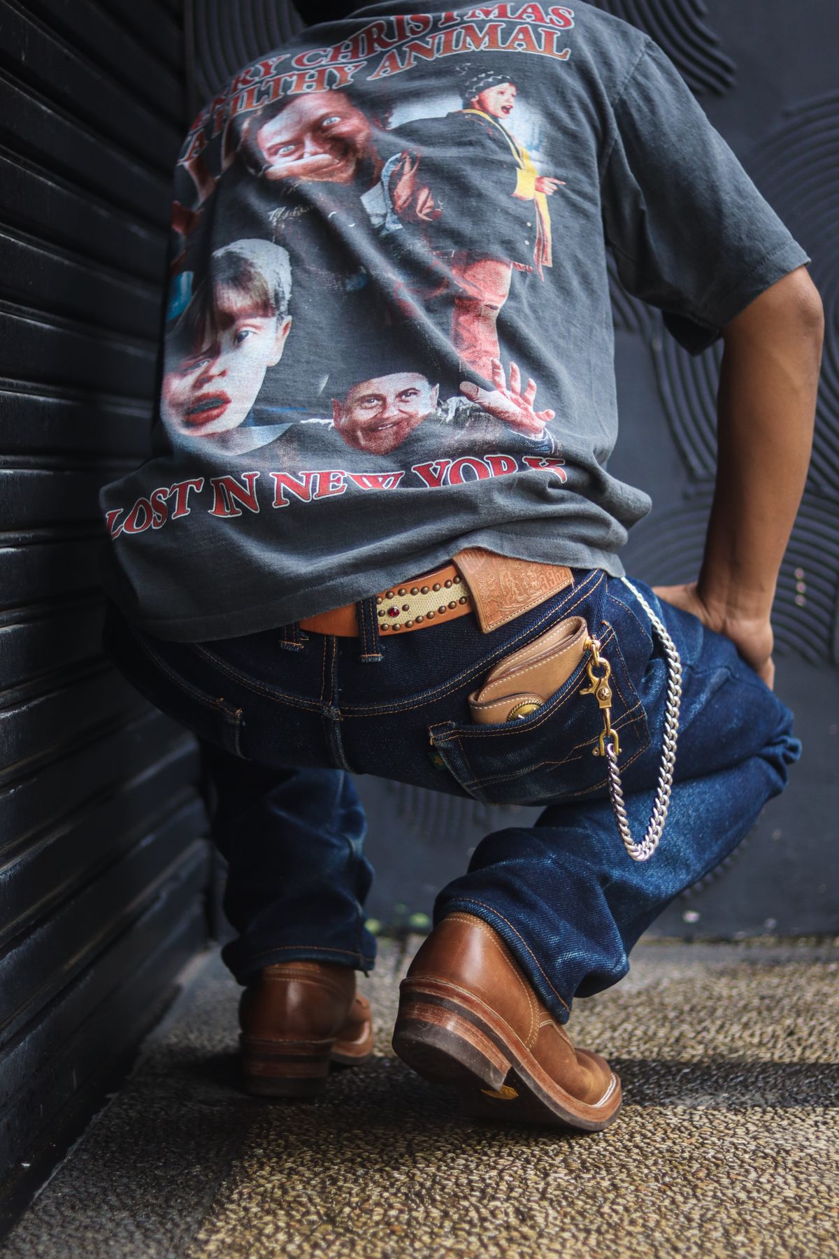 Photo by januardwijuang on November 7, 2025 of the Siege Leather Middle Concho Wallet in Indonesian Natural Veg Tan.