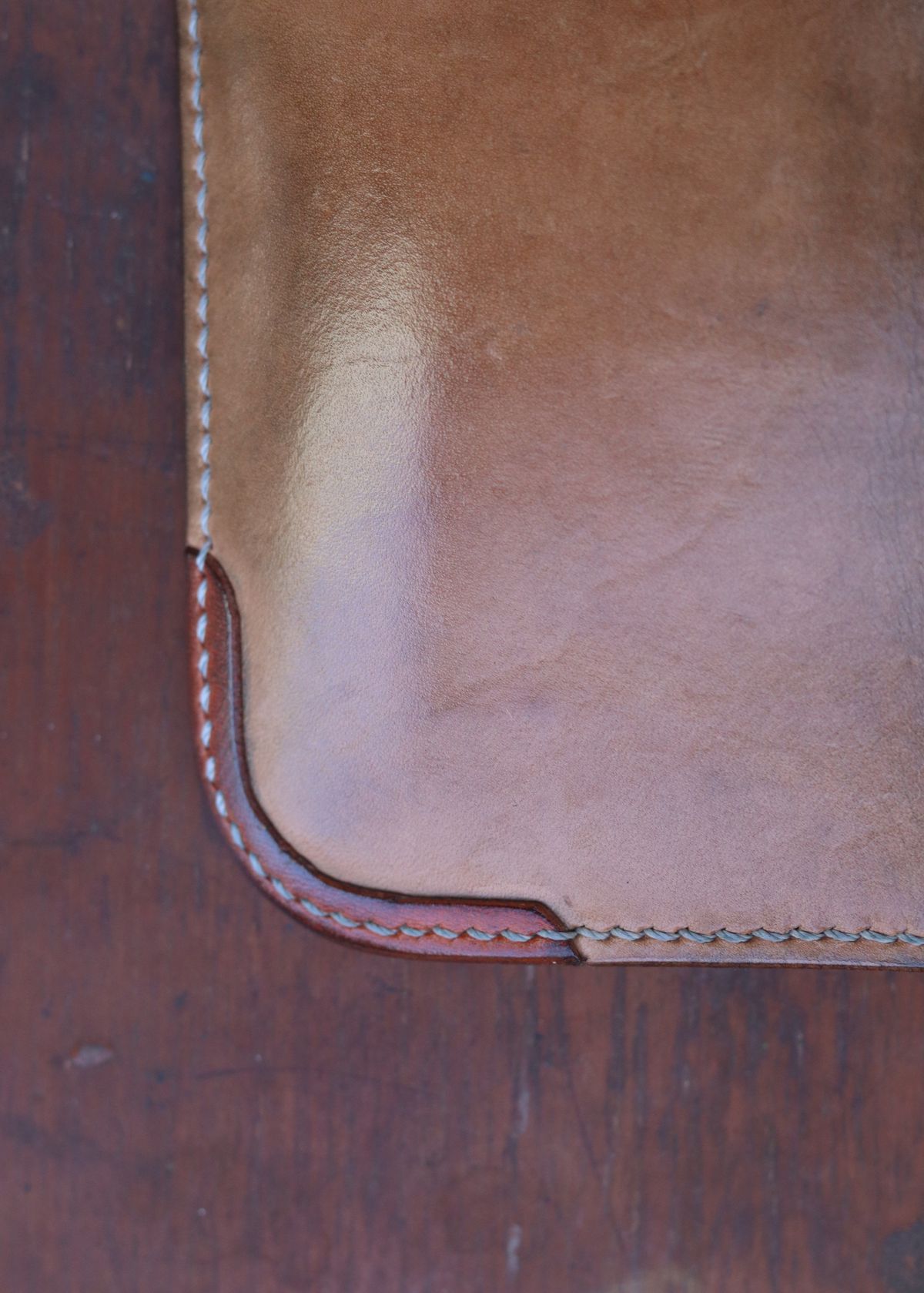Photo by januardwijuang on February 3, 2026 of the Siege Leather Middle Concho Wallet in Indonesian Natural Veg Tan.