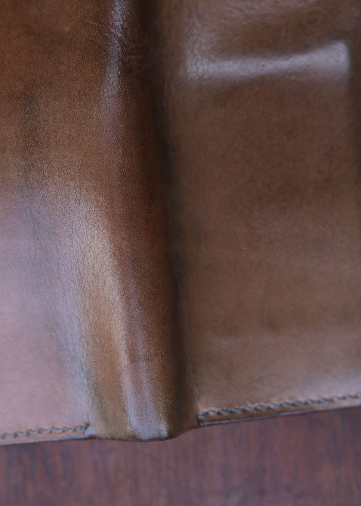 Photo by januardwijuang on February 3, 2026 of the Siege Leather Middle Concho Wallet in Indonesian Natural Veg Tan.