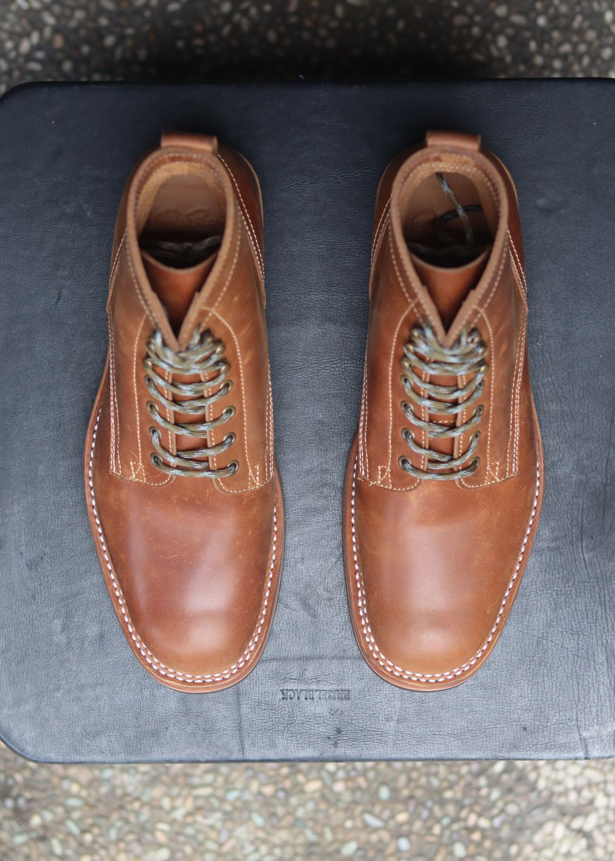 Photo by januardwijuang on September 30, 2025 of the JanSewn Boots JS-200 in indonesian Tan Pull Up.