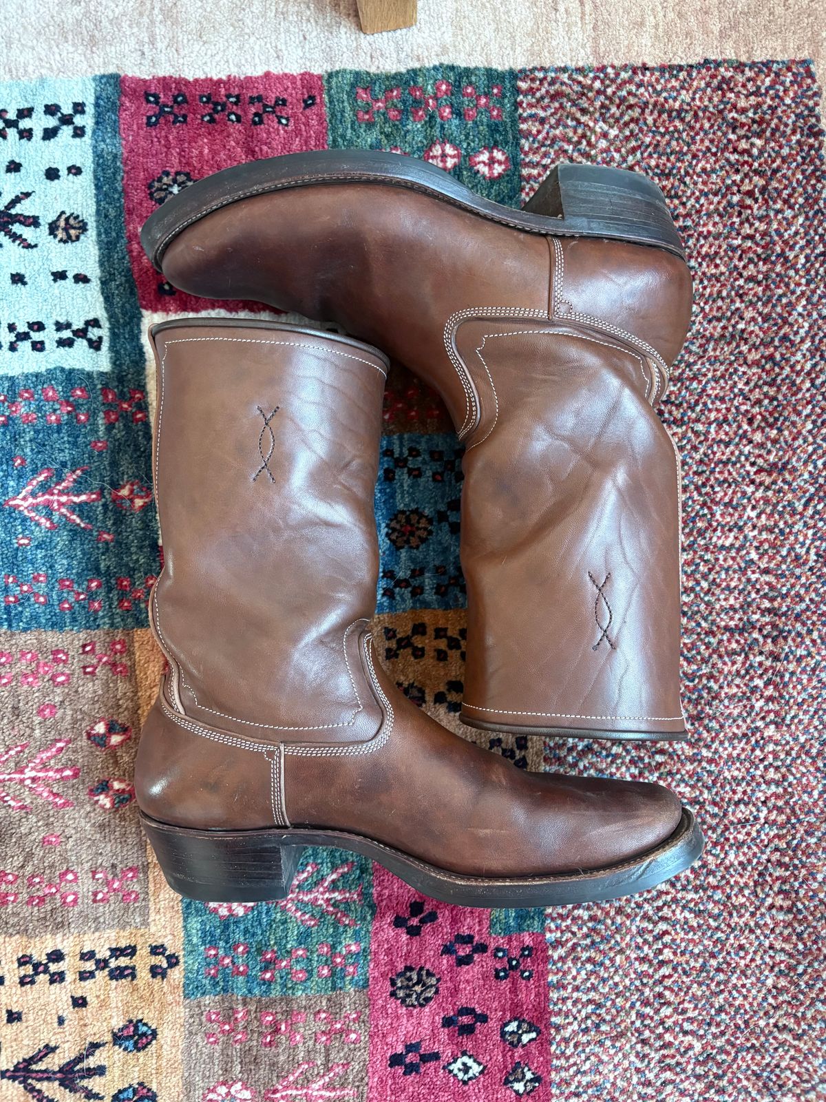 Photo by marens33 on March 9, 2026 of the Unsung Coachman in Maryam Toscanello Horsebutt Overdyed Walnut.