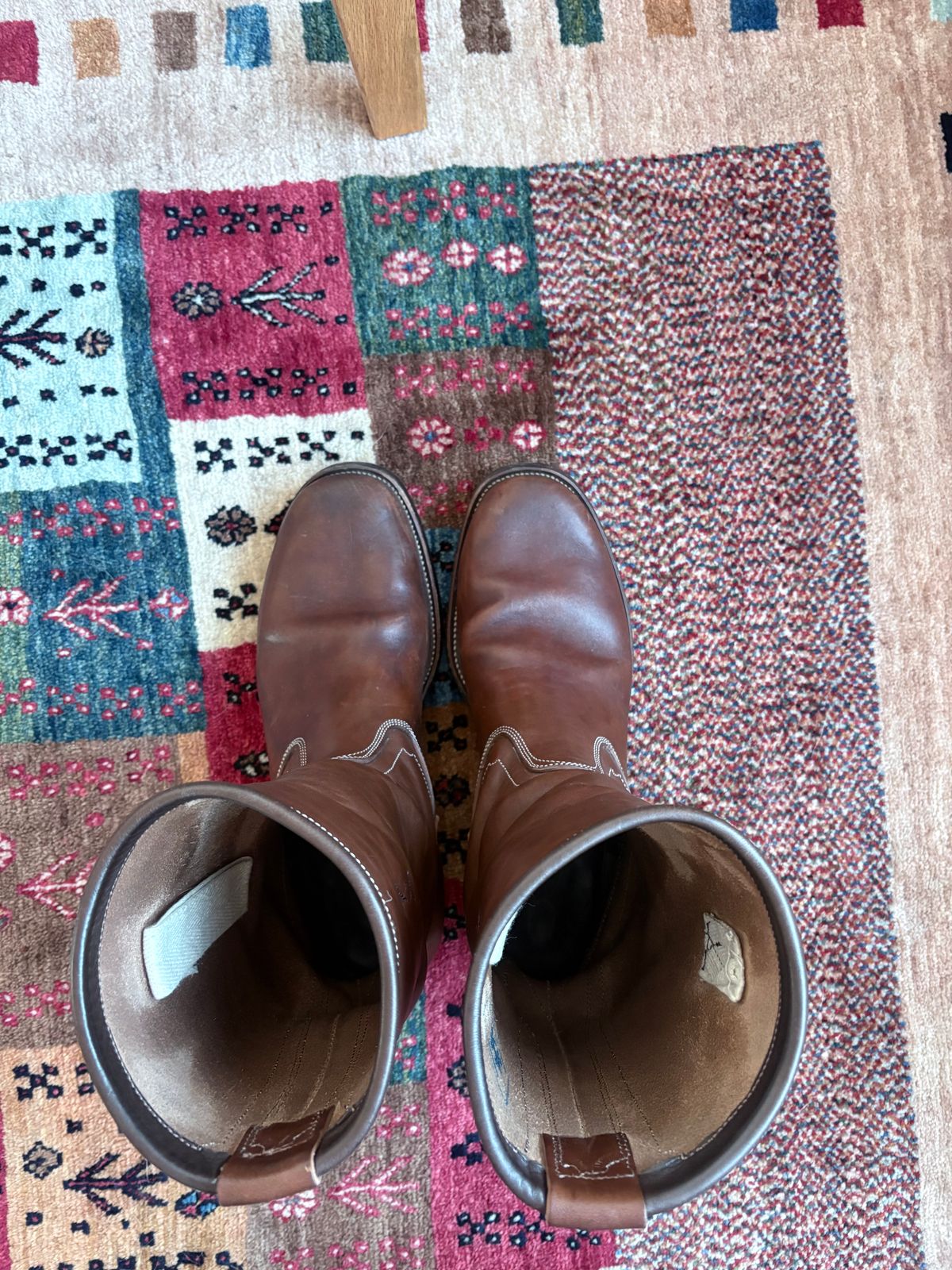 Photo by marens33 on March 9, 2026 of the Unsung Coachman in Maryam Toscanello Horsebutt Overdyed Walnut.