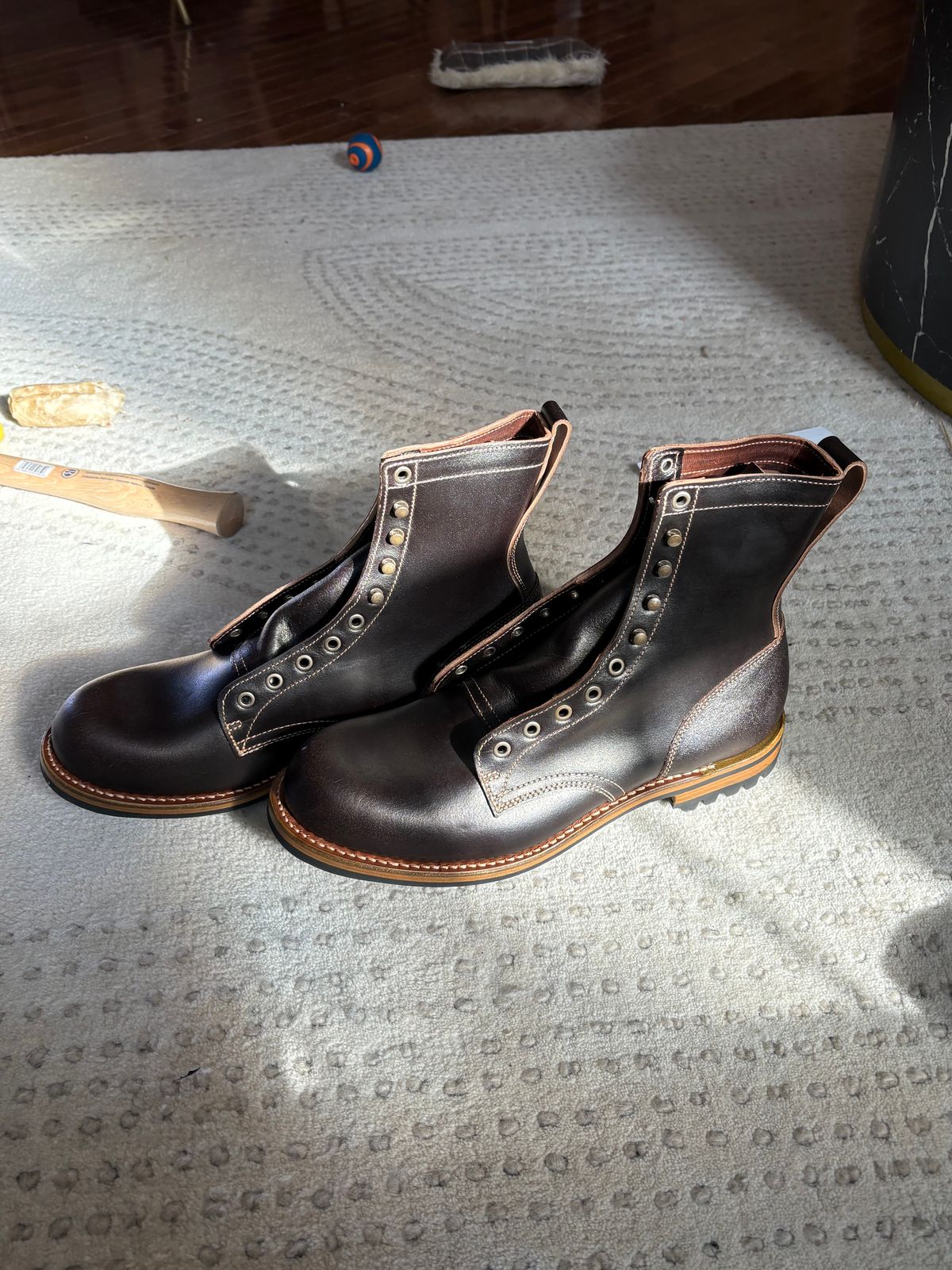 Photo by marens33 on January 23, 2025 of the Truman Upland Boot in Horween Java Waxed Flesh.