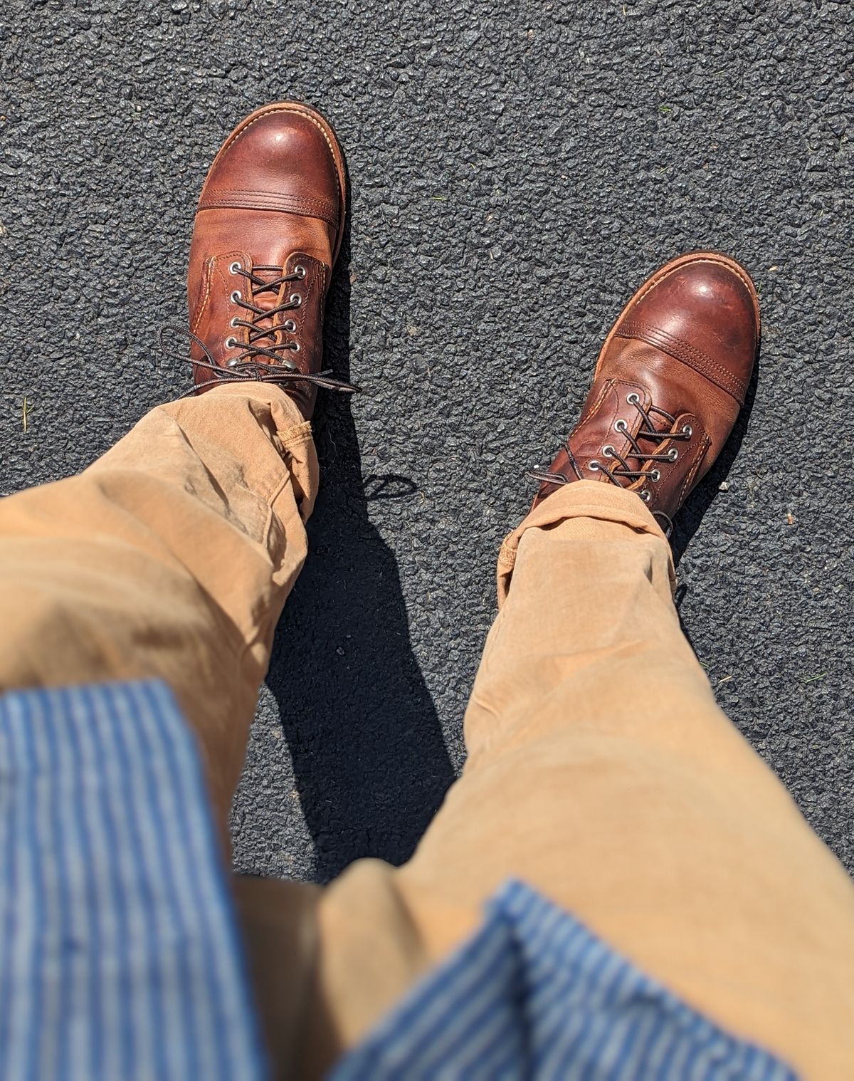 Photo by StinkyWizzleTeets14 on September 19, 2023 of the Red Wing Iron Ranger in S.B. Foot Copper Rough and Tough.