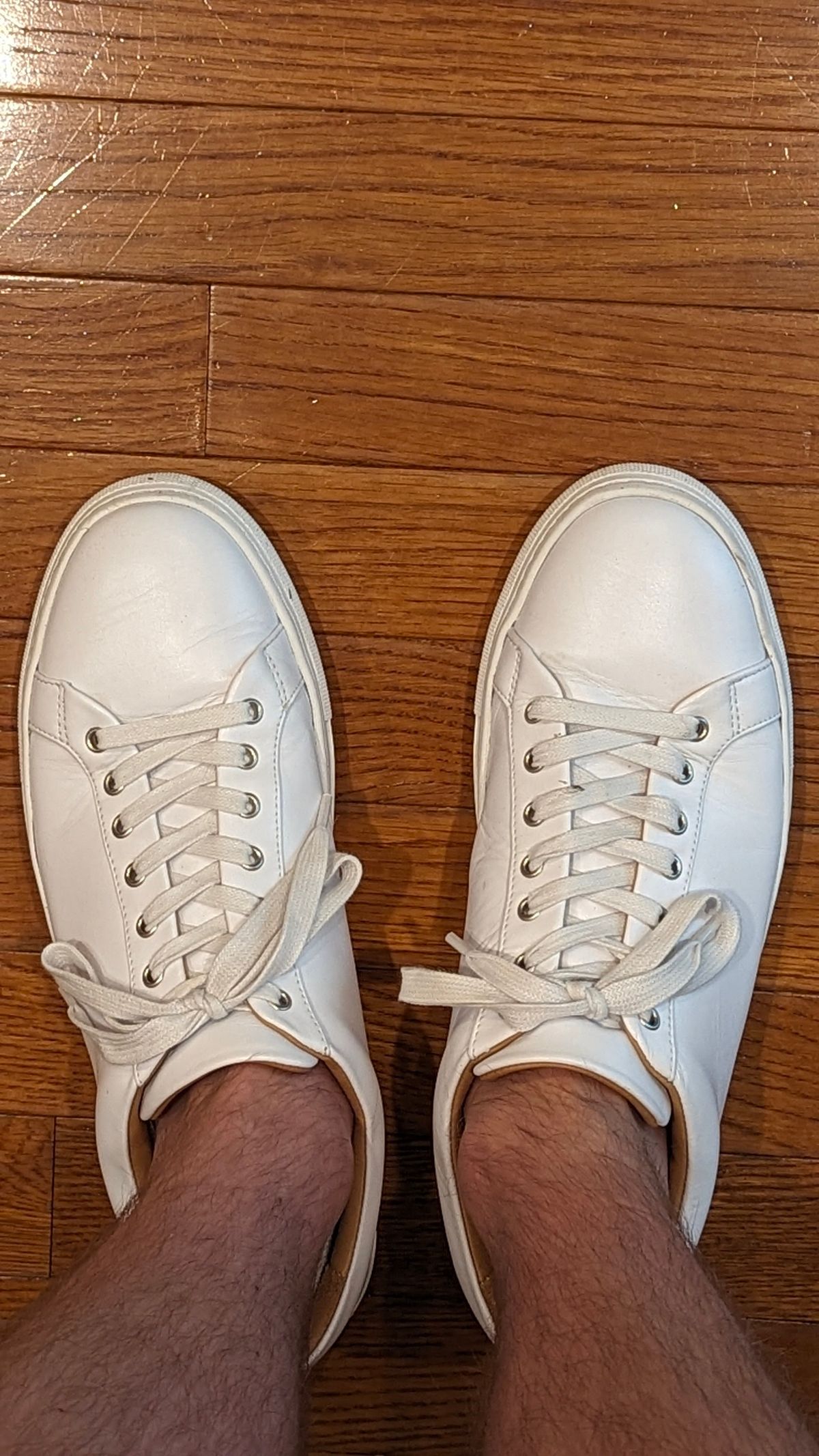 Photo by StinkyWizzleTeets14 on May 10, 2024 of the Thursday Premier Low Top in White Italian Nappa.