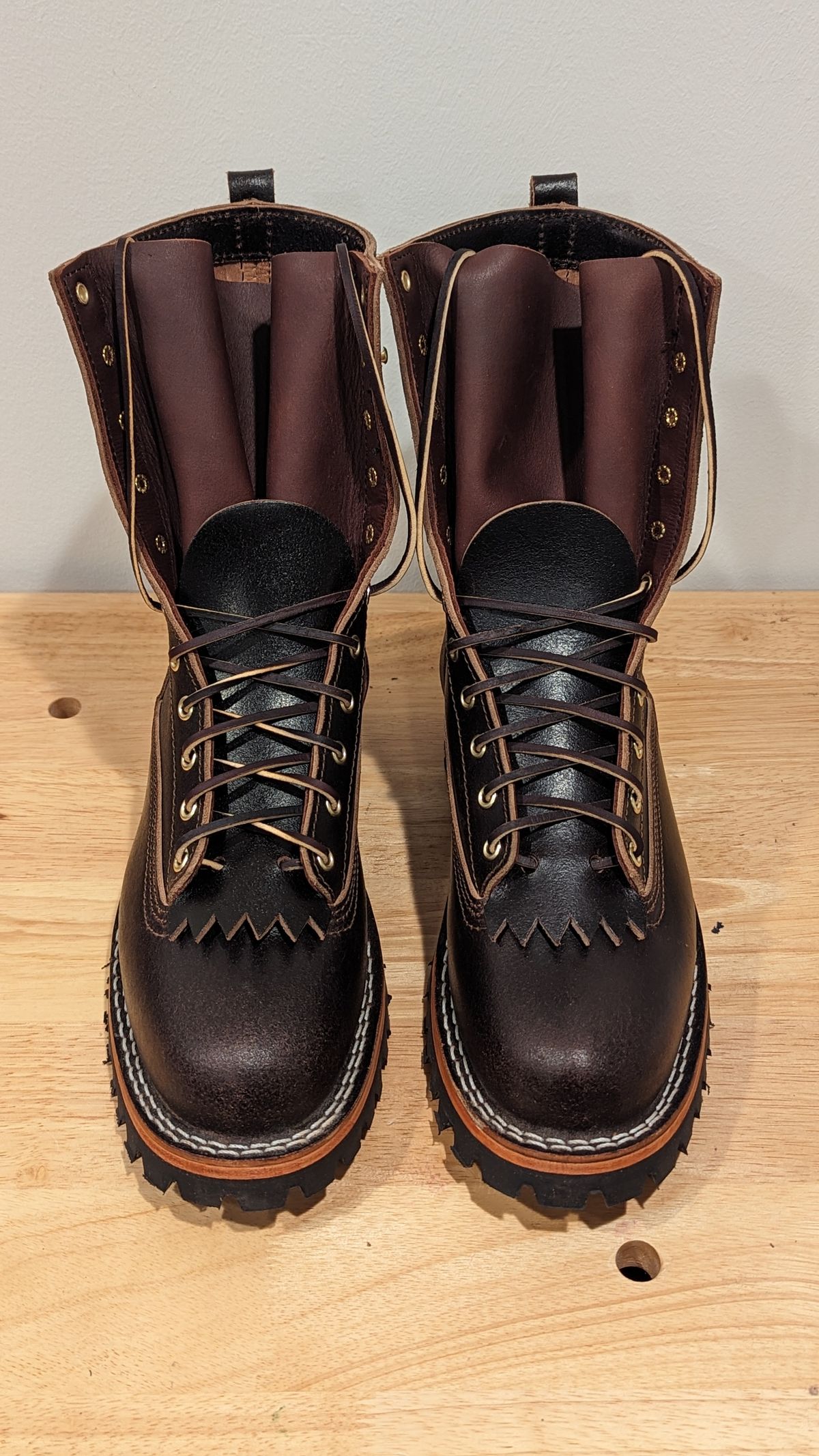 Photo by StinkyWizzleTeets14 on October 4, 2023 of the Nicks Lace to Toe Heritage in Horween Brown Waxed Flesh.