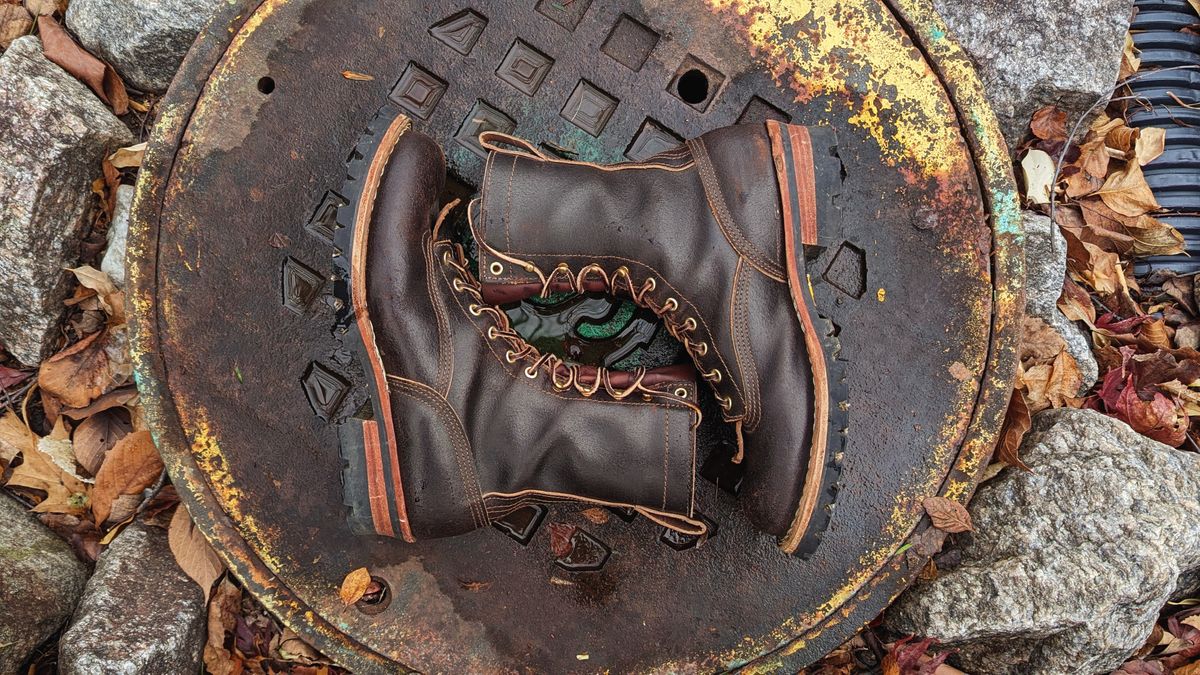 Photo by StinkyWizzleTeets14 on December 2, 2023 of the Nicks Lace to Toe Heritage in Horween Brown Waxed Flesh.