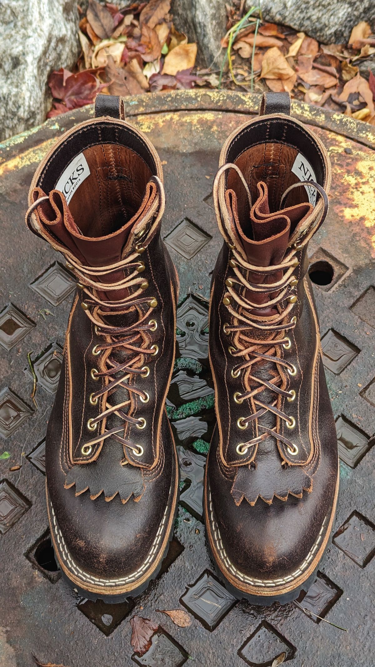 Photo by StinkyWizzleTeets14 on December 2, 2023 of the Nicks Lace to Toe Heritage in Horween Brown Waxed Flesh.