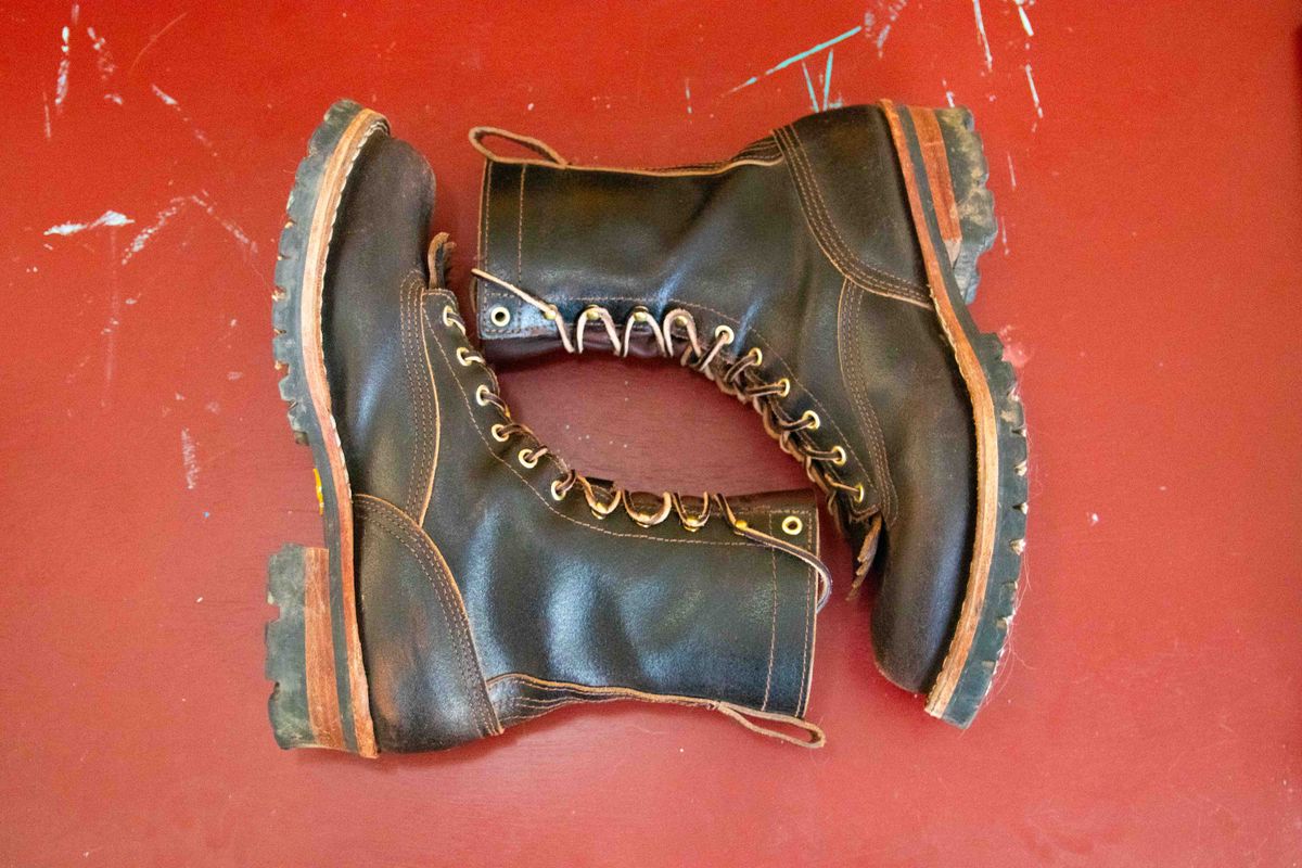 Photo by StinkyWizzleTeets14 on January 5, 2024 of the Nicks Lace to Toe Heritage in Horween Brown Waxed Flesh.