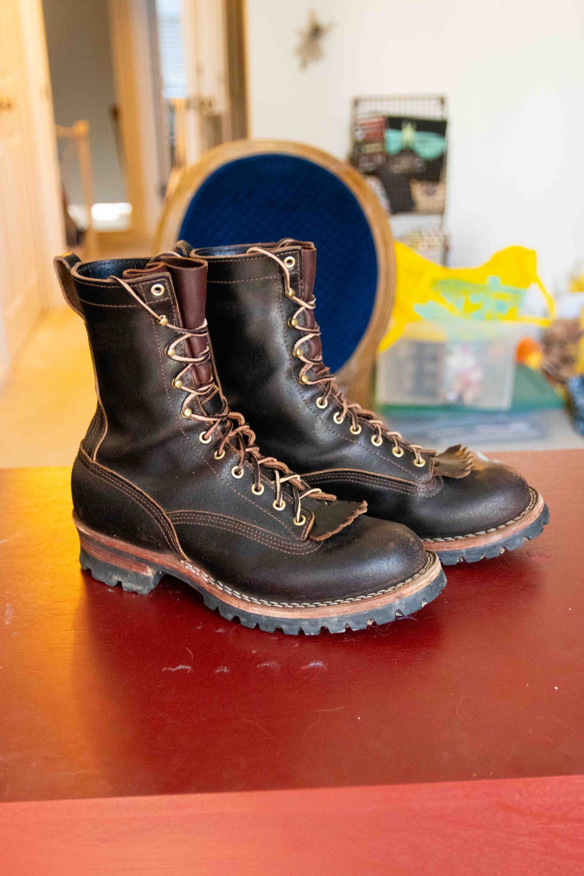 Photo by StinkyWizzleTeets14 on January 5, 2024 of the Nicks Lace to Toe Heritage in Horween Brown Waxed Flesh.