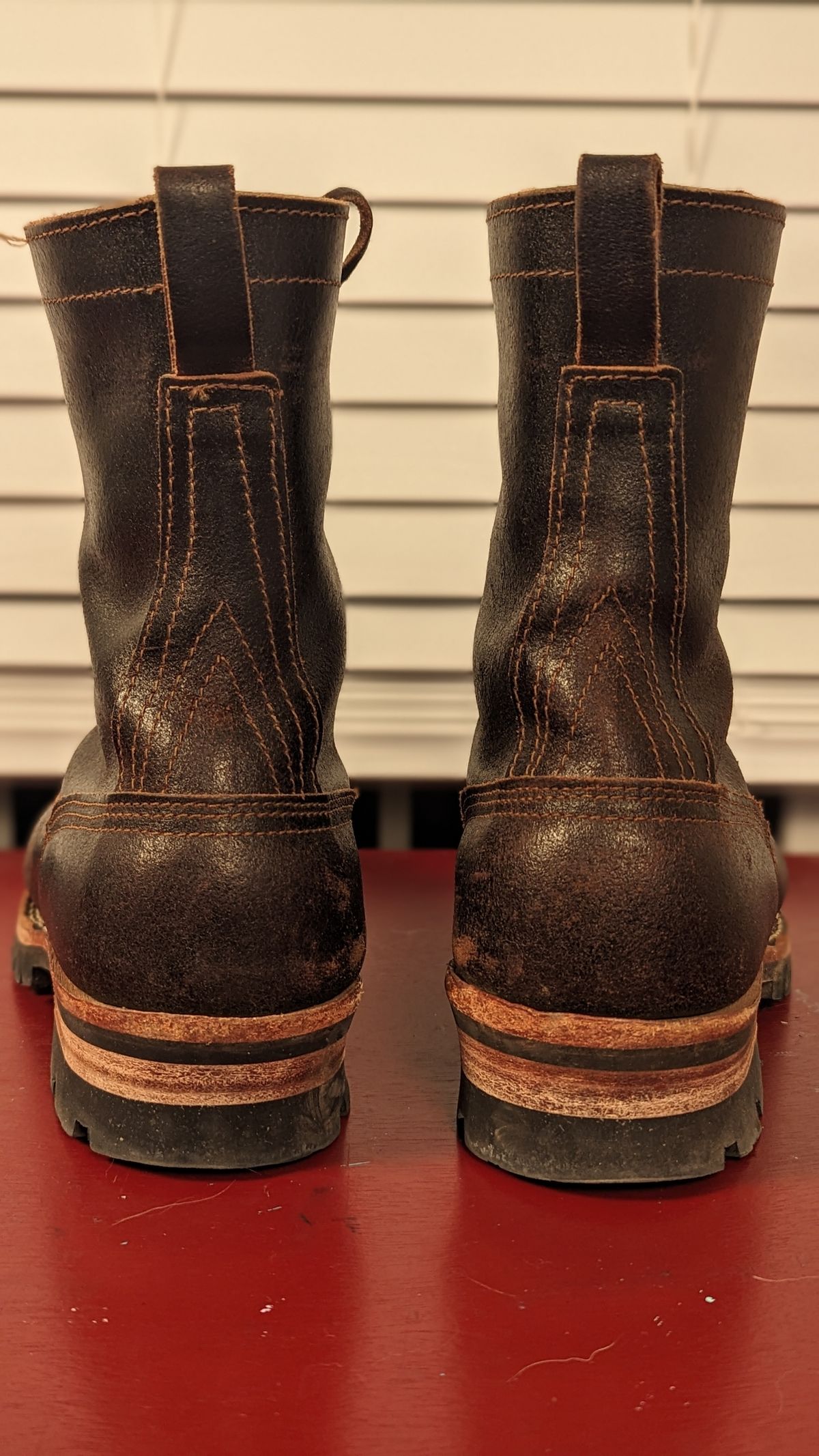 Photo by StinkyWizzleTeets14 on February 6, 2024 of the Nicks Lace to Toe Heritage in Horween Brown Waxed Flesh.