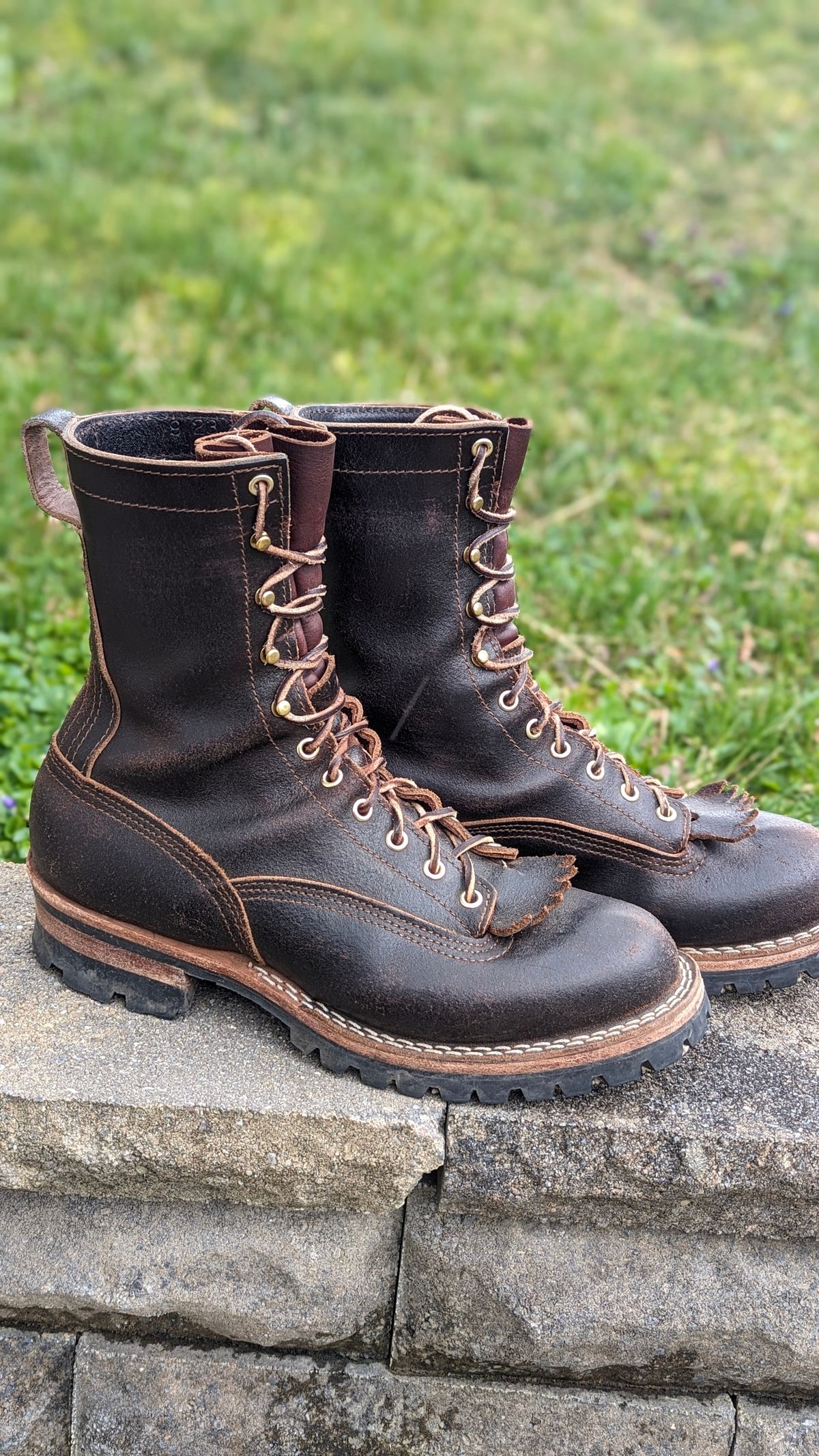 Photo by StinkyWizzleTeets14 on April 5, 2024 of the Nicks Lace to Toe Heritage in Horween Brown Waxed Flesh.