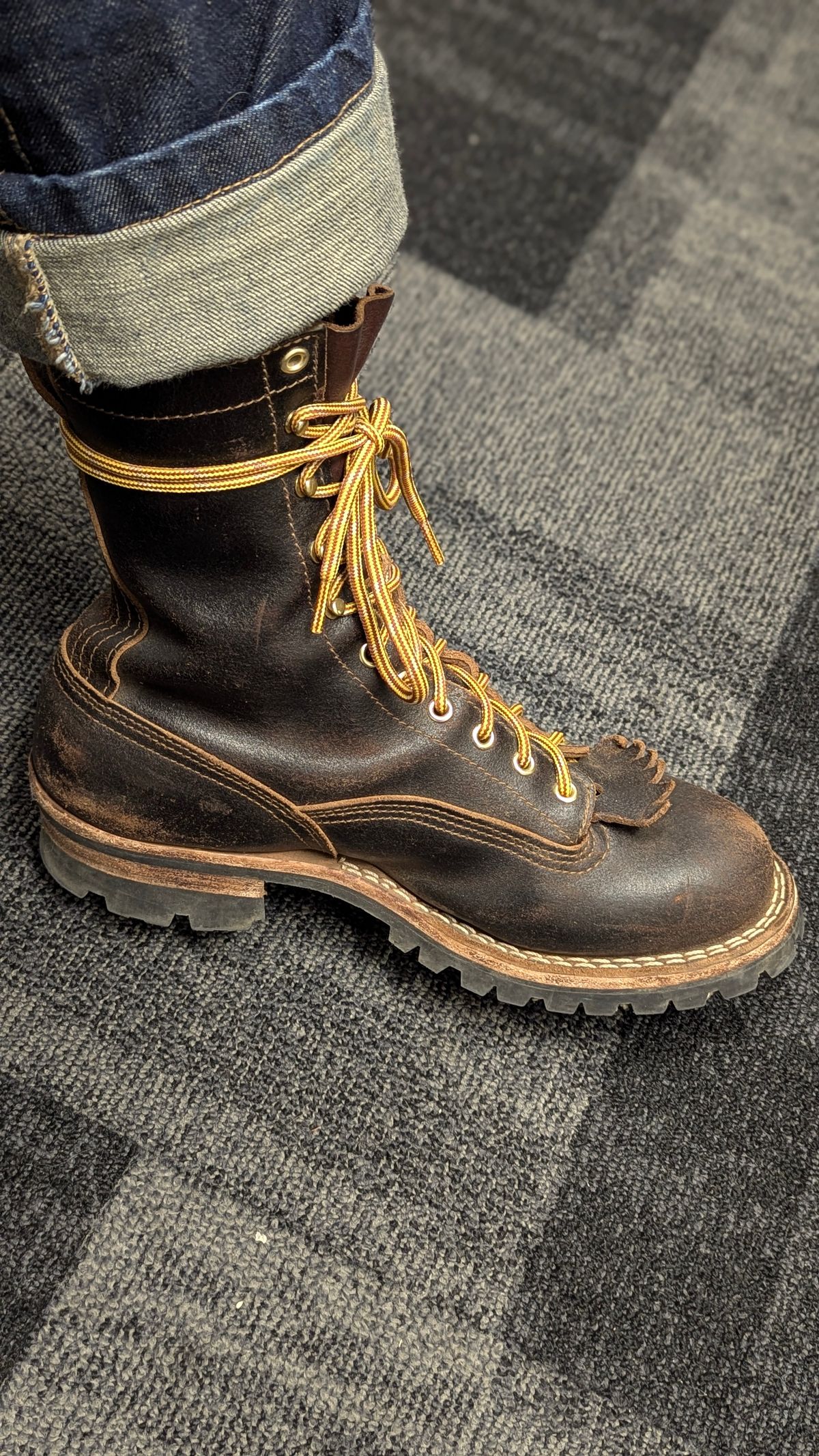 Photo by StinkyWizzleTeets14 on December 10, 2024 of the Nicks Lace to Toe Heritage in Horween Brown Waxed Flesh.