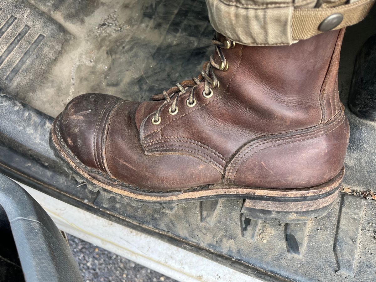 Photo by SirGilbert on December 6, 2023 of the Nicks BuilderPro in Seidel WeatherShield Brown.