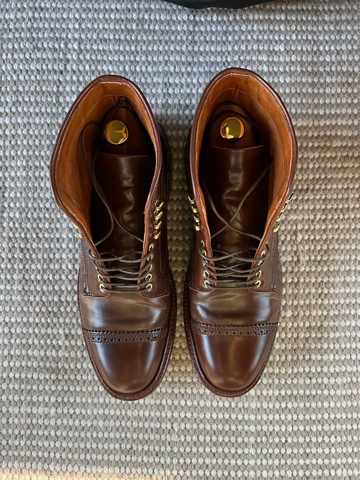 Photo by last.sole on December 1, 2022 of the Alden Perforated Cap Toe Boot in Unlisted Leather.