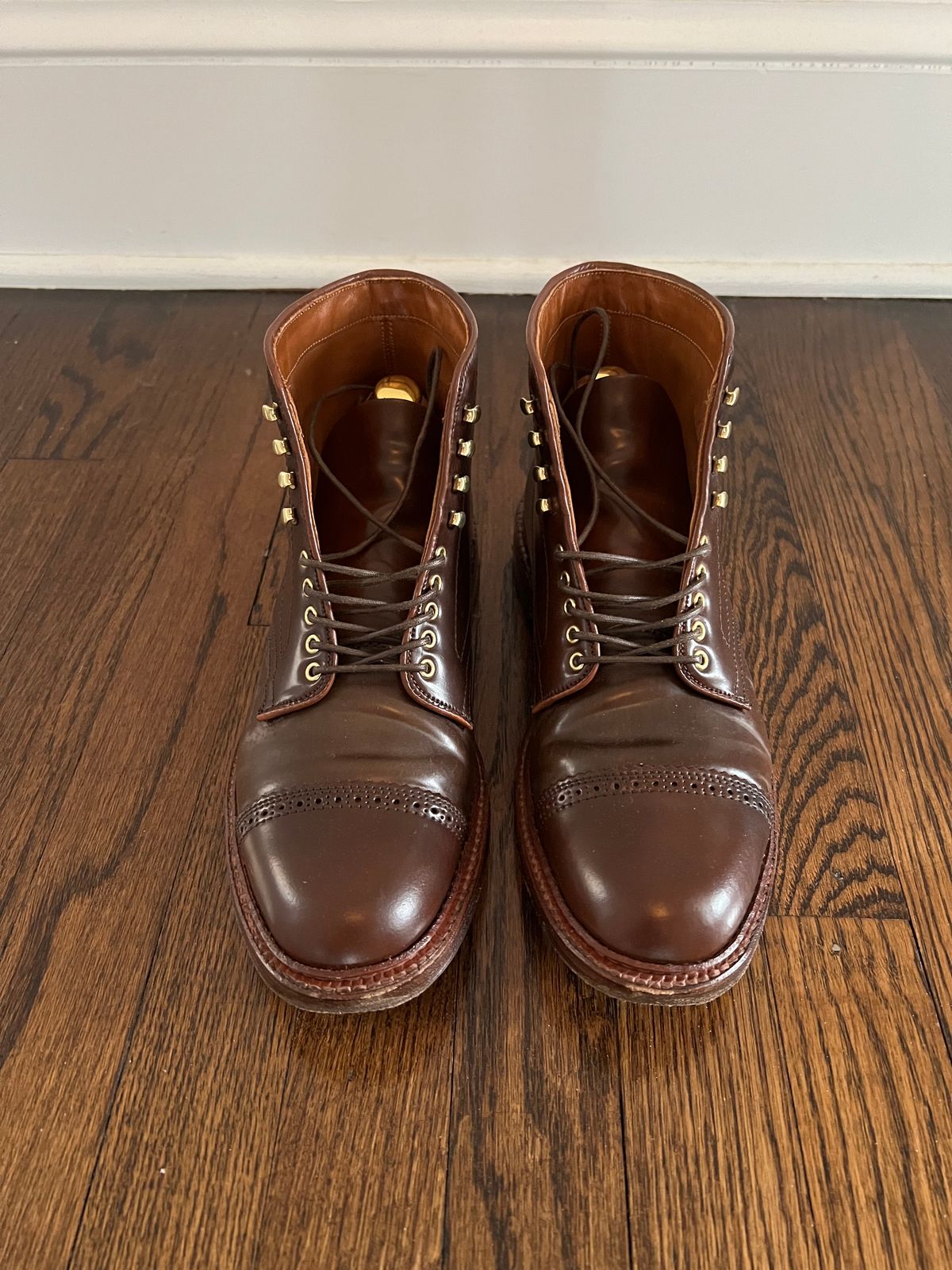 Photo by last.sole on January 1, 2023 of the Alden Perforated Cap Toe Boot in Unlisted Leather.