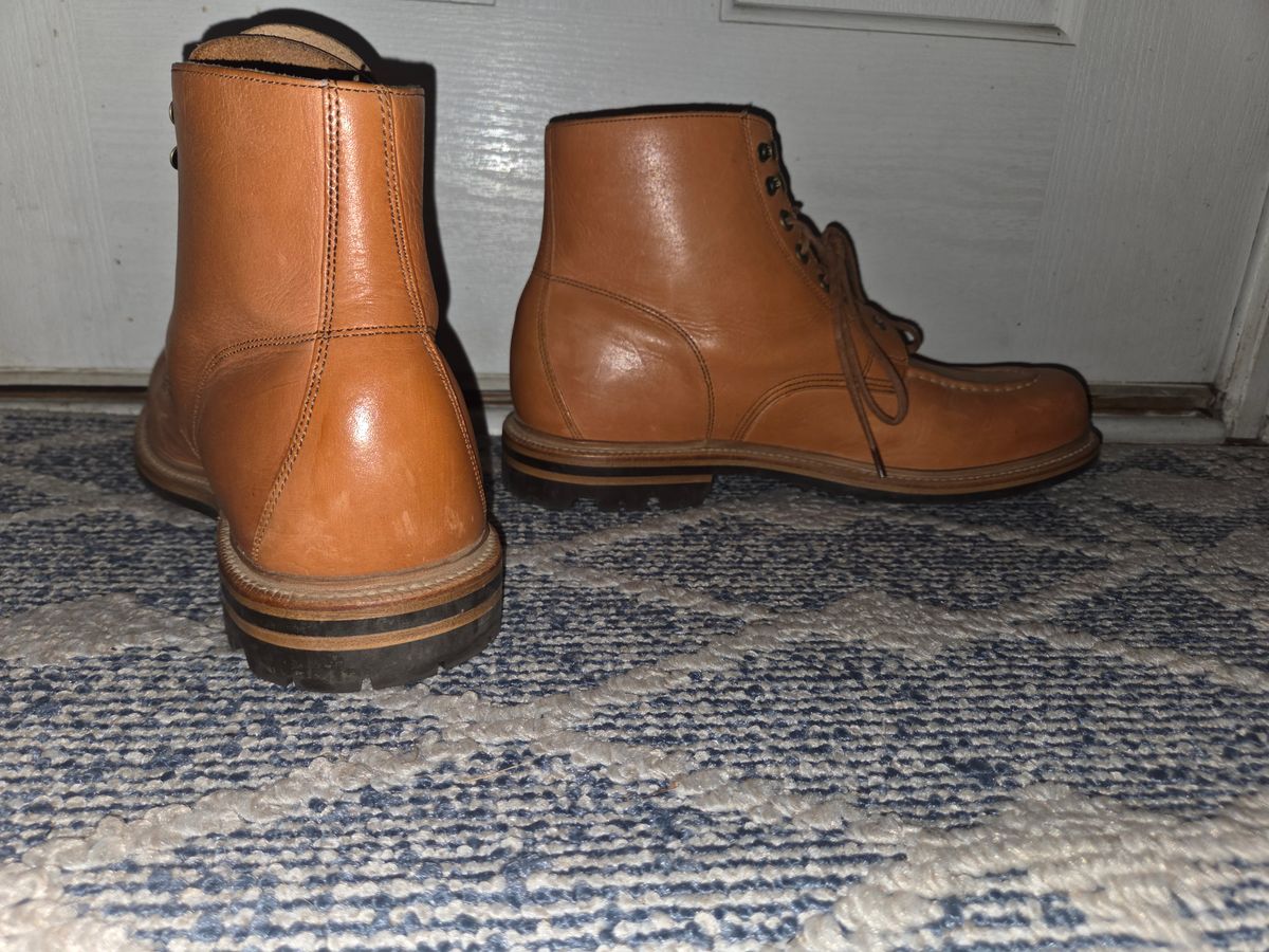 Photo by Rai on November 6, 2025 of the Grant Stone Brass Boot in Horween Tan Essex.