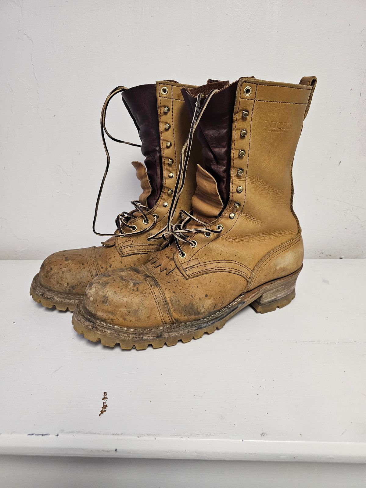 Photo by Mechanical_J on November 1, 2023 of the Nicks BuilderPro in Seidel 1964 Tan.