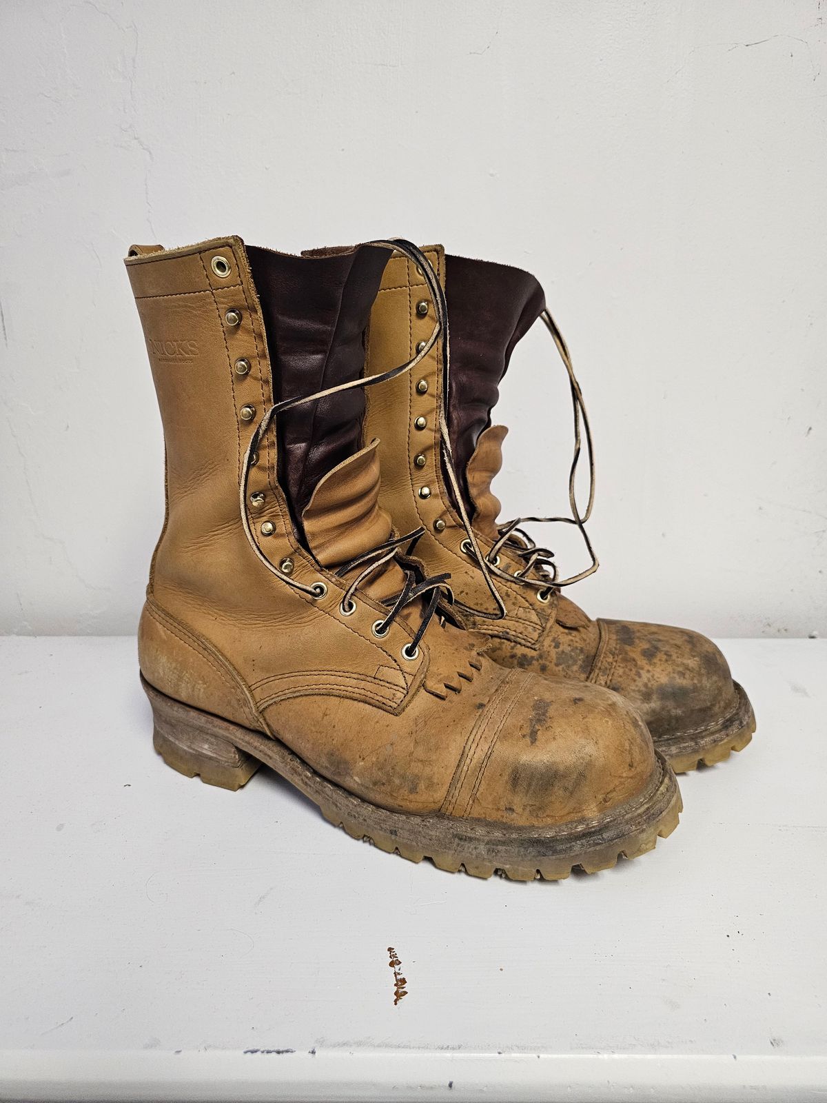 Photo by Mechanical_J on November 1, 2023 of the Nicks BuilderPro in Seidel 1964 Tan.