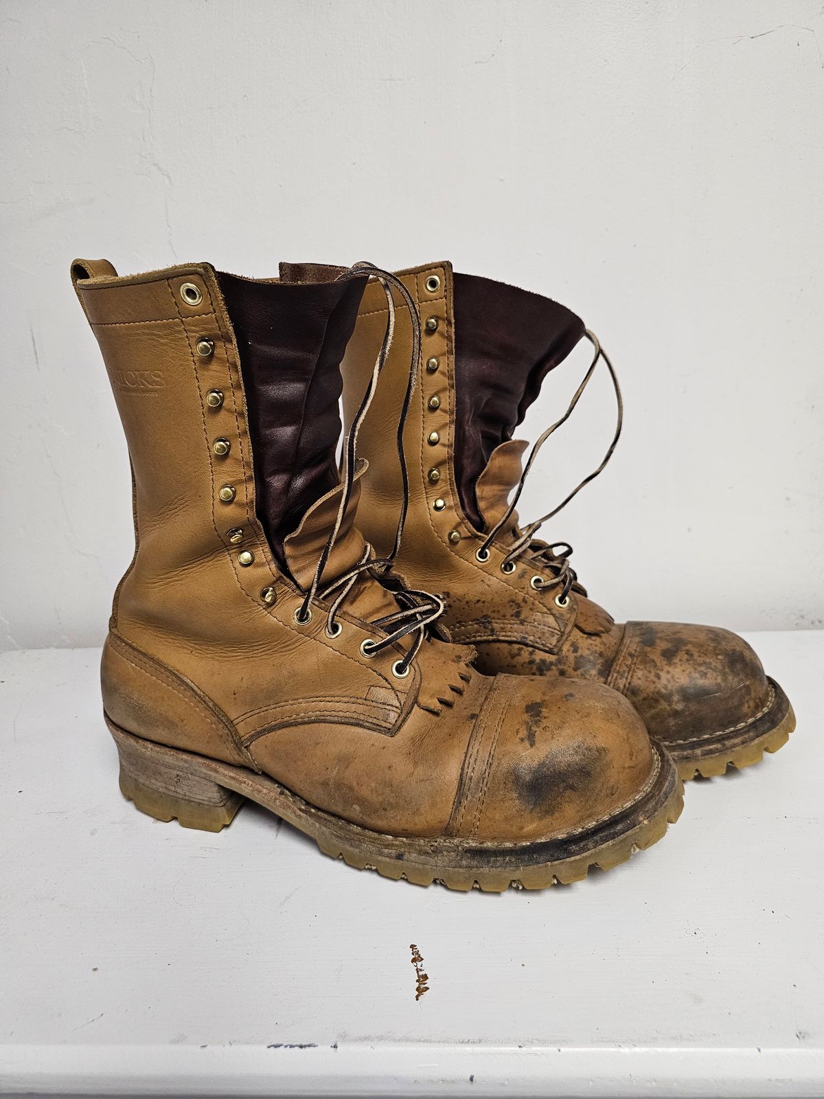 Photo by Mechanical_J on December 3, 2023 of the Nicks BuilderPro in Seidel 1964 Tan.