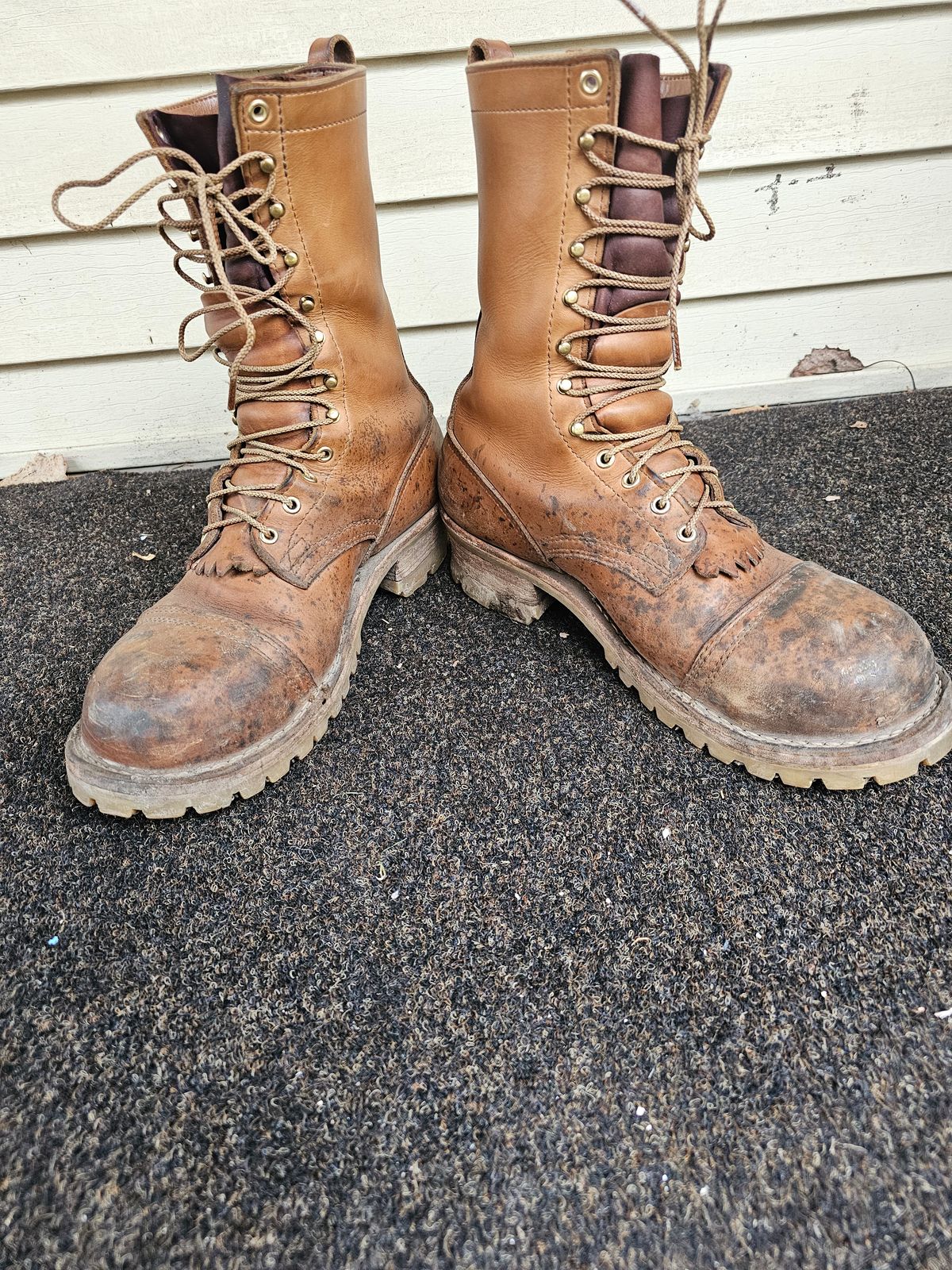 Photo by Mechanical_J on April 1, 2024 of the Nicks BuilderPro in Seidel 1964 Tan.