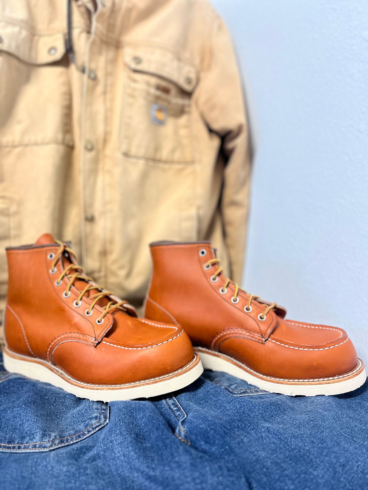 Photo by markiwang on October 3, 2023 of the Red Wing 8-Inch Classic Moc in S.B. Foot Oro Legacy.