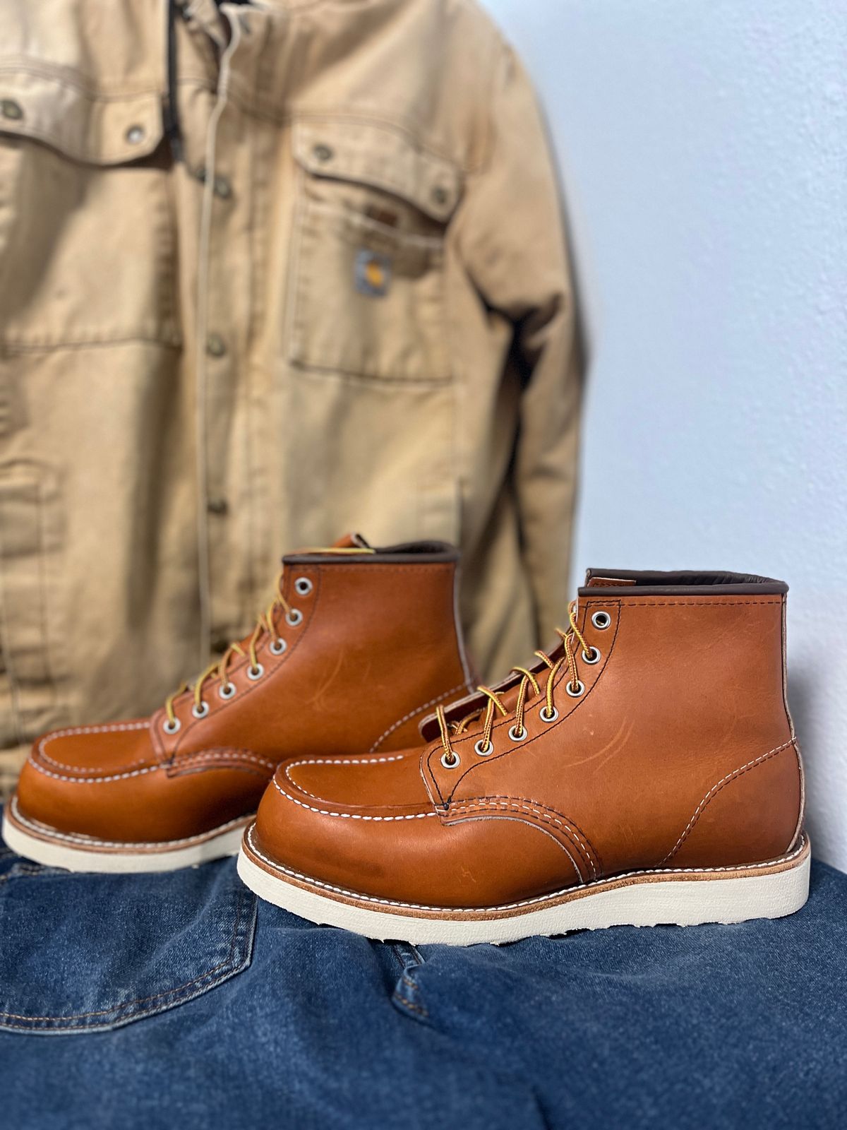 Photo by markiwang on October 3, 2023 of the Red Wing 8-Inch Classic Moc in S.B. Foot Oro Legacy.