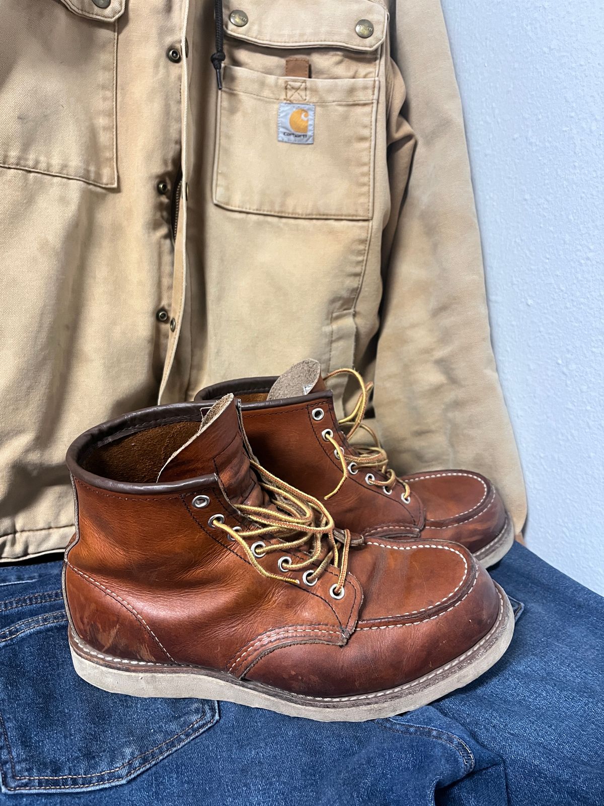 Photo by markiwang on November 3, 2023 of the Red Wing 8-Inch Classic Moc in S.B. Foot Oro Legacy.