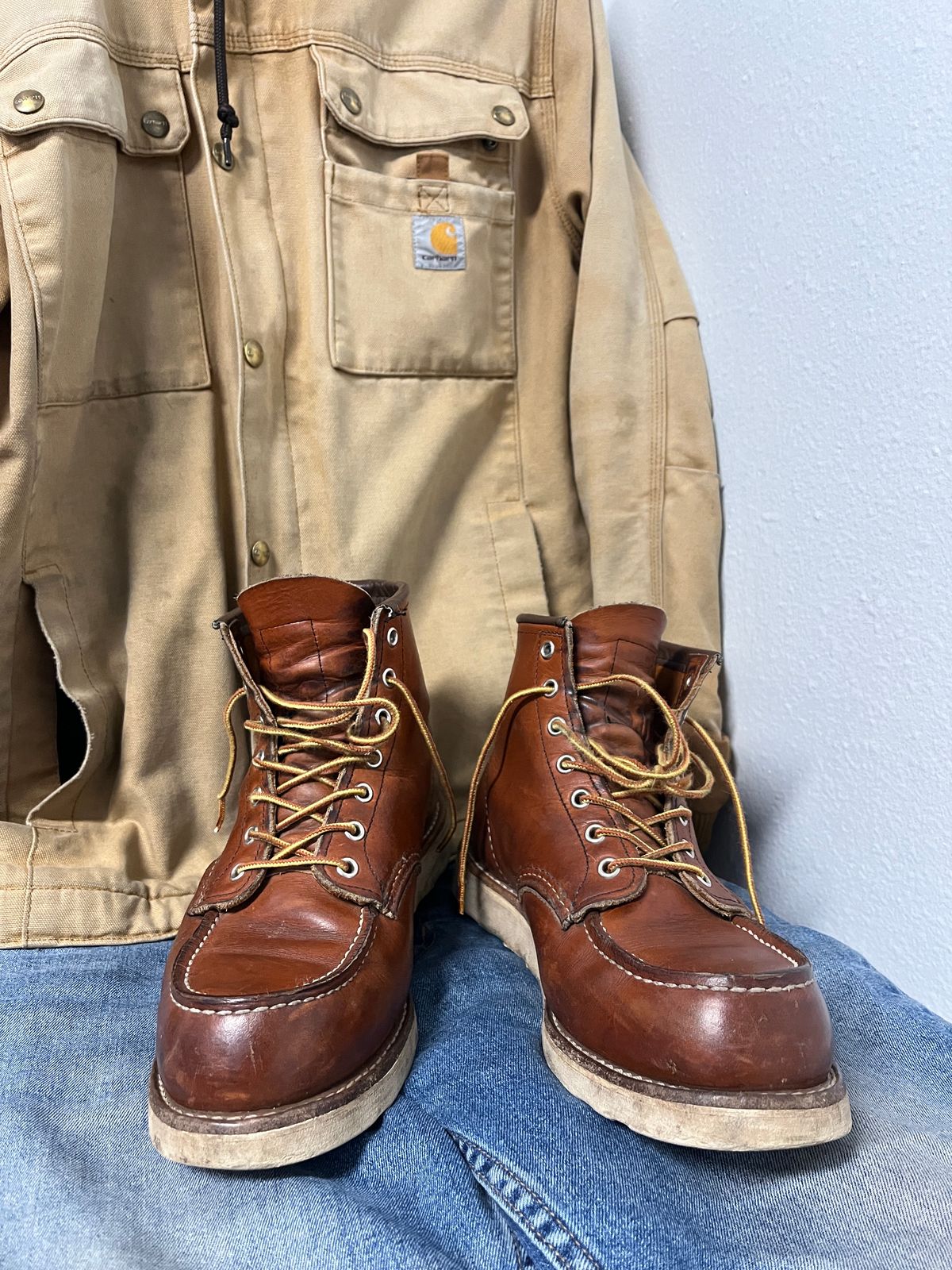 Photo by markiwang on December 5, 2023 of the Red Wing 8-Inch Classic Moc in S.B. Foot Oro Legacy.
