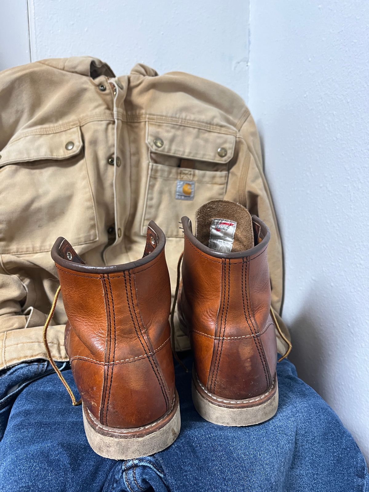 Photo by markiwang on January 5, 2024 of the Red Wing 8-Inch Classic Moc in S.B. Foot Oro Legacy.