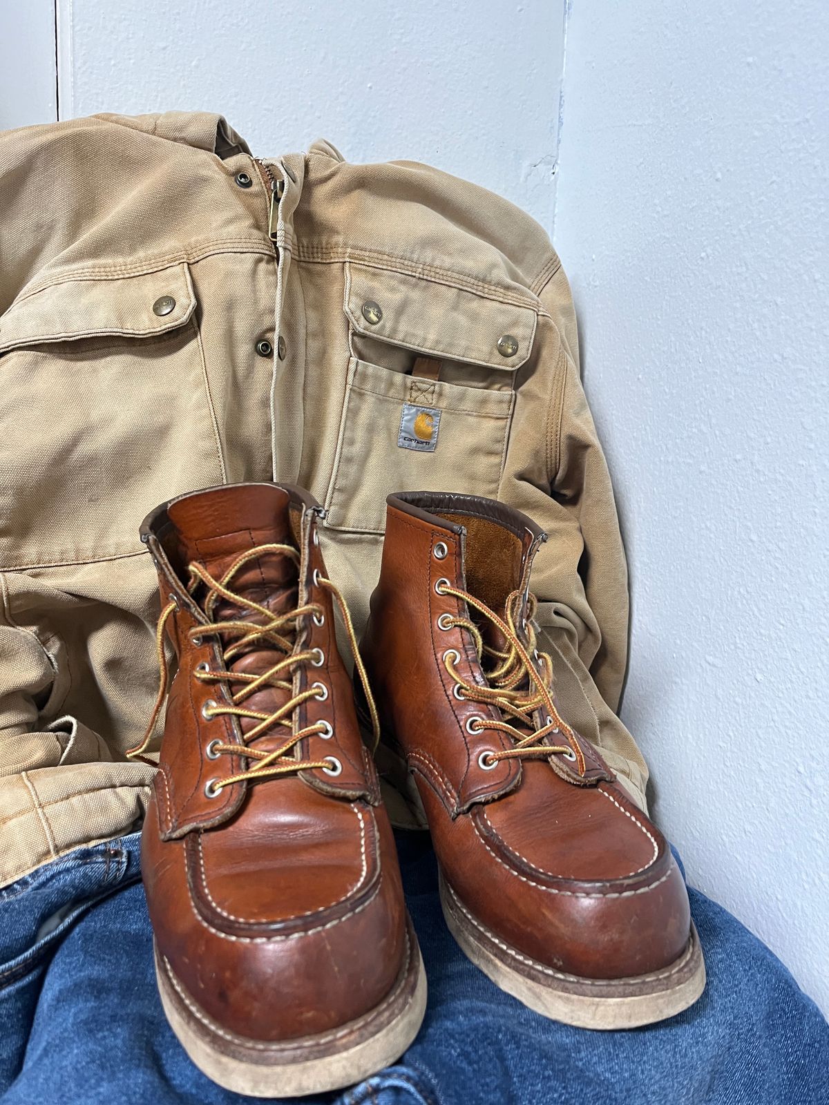Photo by markiwang on January 5, 2024 of the Red Wing 8-Inch Classic Moc in S.B. Foot Oro Legacy.