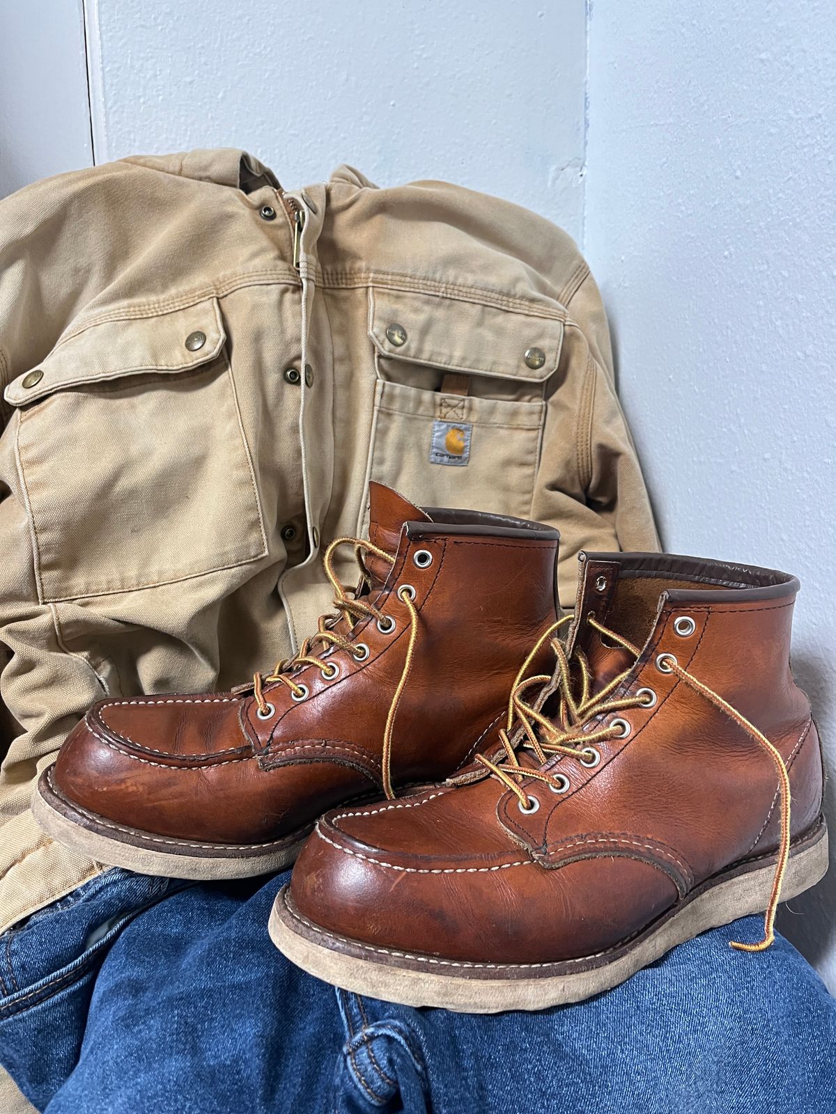 Photo by markiwang on January 5, 2024 of the Red Wing 8-Inch Classic Moc in S.B. Foot Oro Legacy.