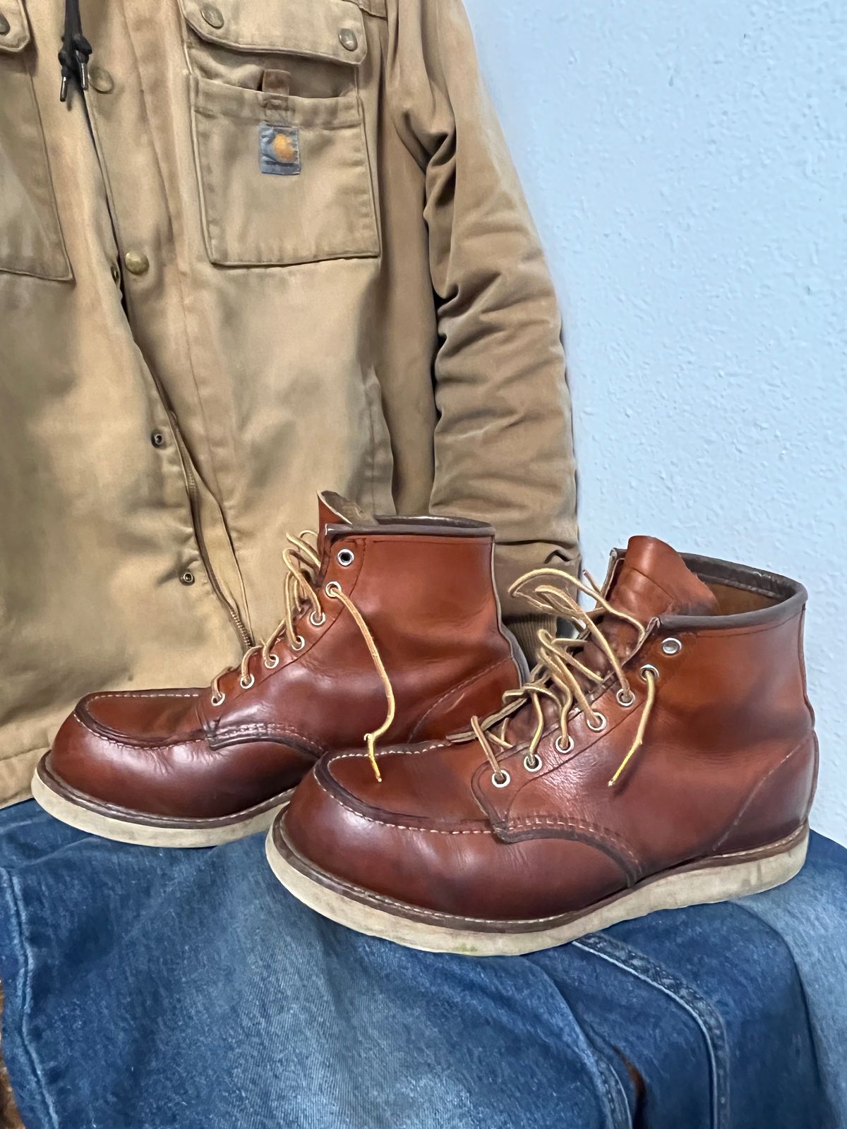 Photo by markiwang on March 5, 2024 of the Red Wing 8-Inch Classic Moc in S.B. Foot Oro Legacy.