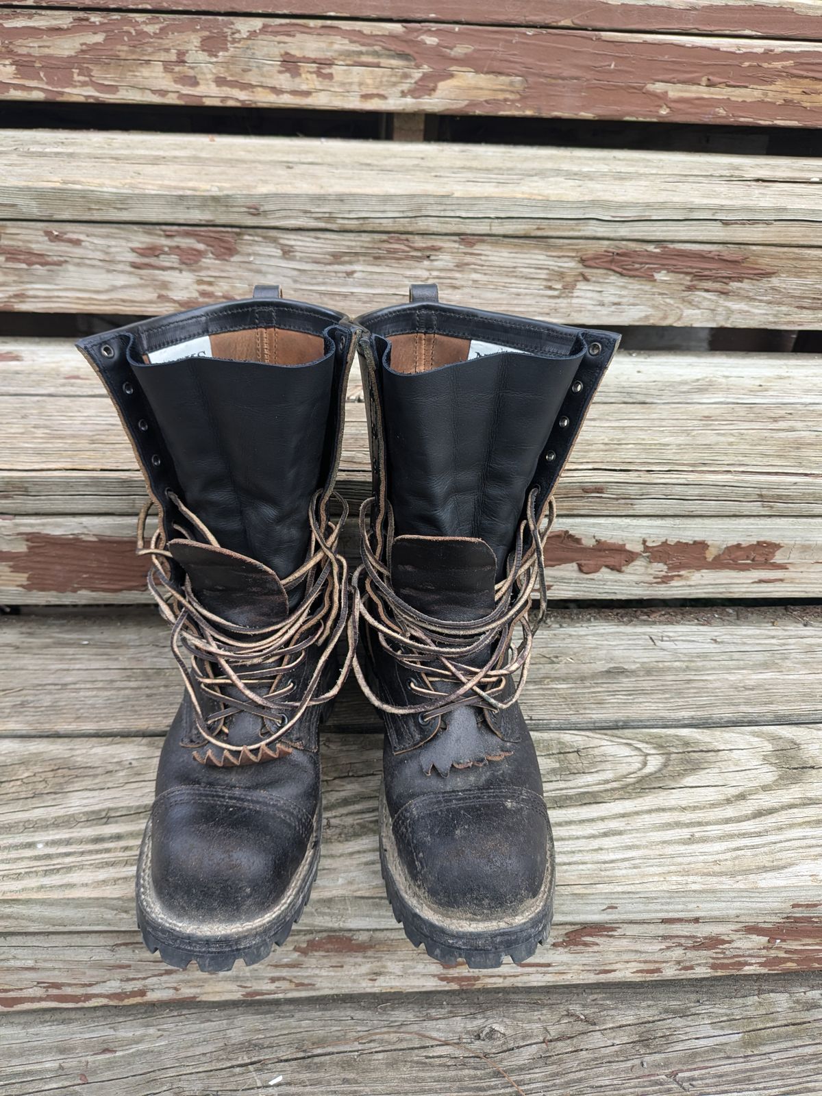 Photo by drunkishly on November 5, 2024 of the Nicks MTO in Horween Black Waxed Flesh.