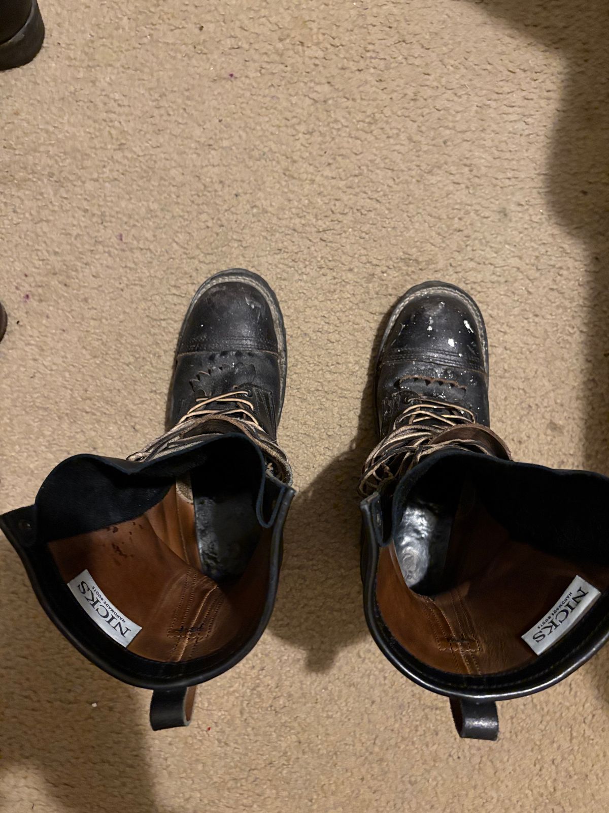 Photo by drunkishly on December 5, 2024 of the Nicks MTO in Horween Black Waxed Flesh.