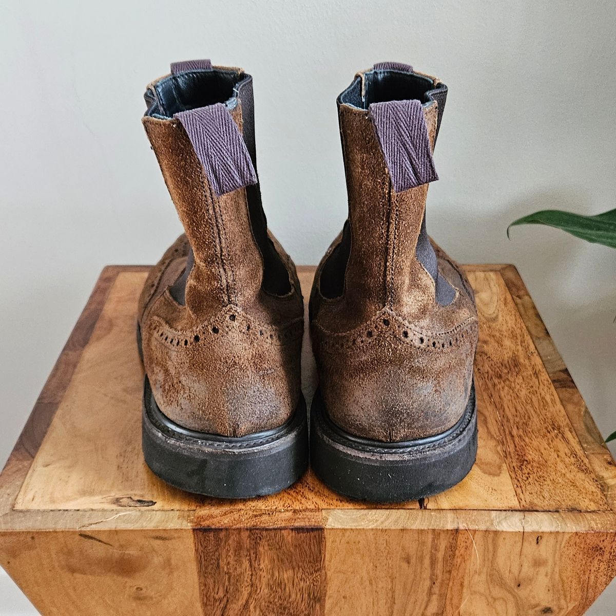 Photo by kudusole on January 3, 2024 of the Tricker's Henry Country Dealer Boot in C.F. Stead Snuff Waxed Suede.
