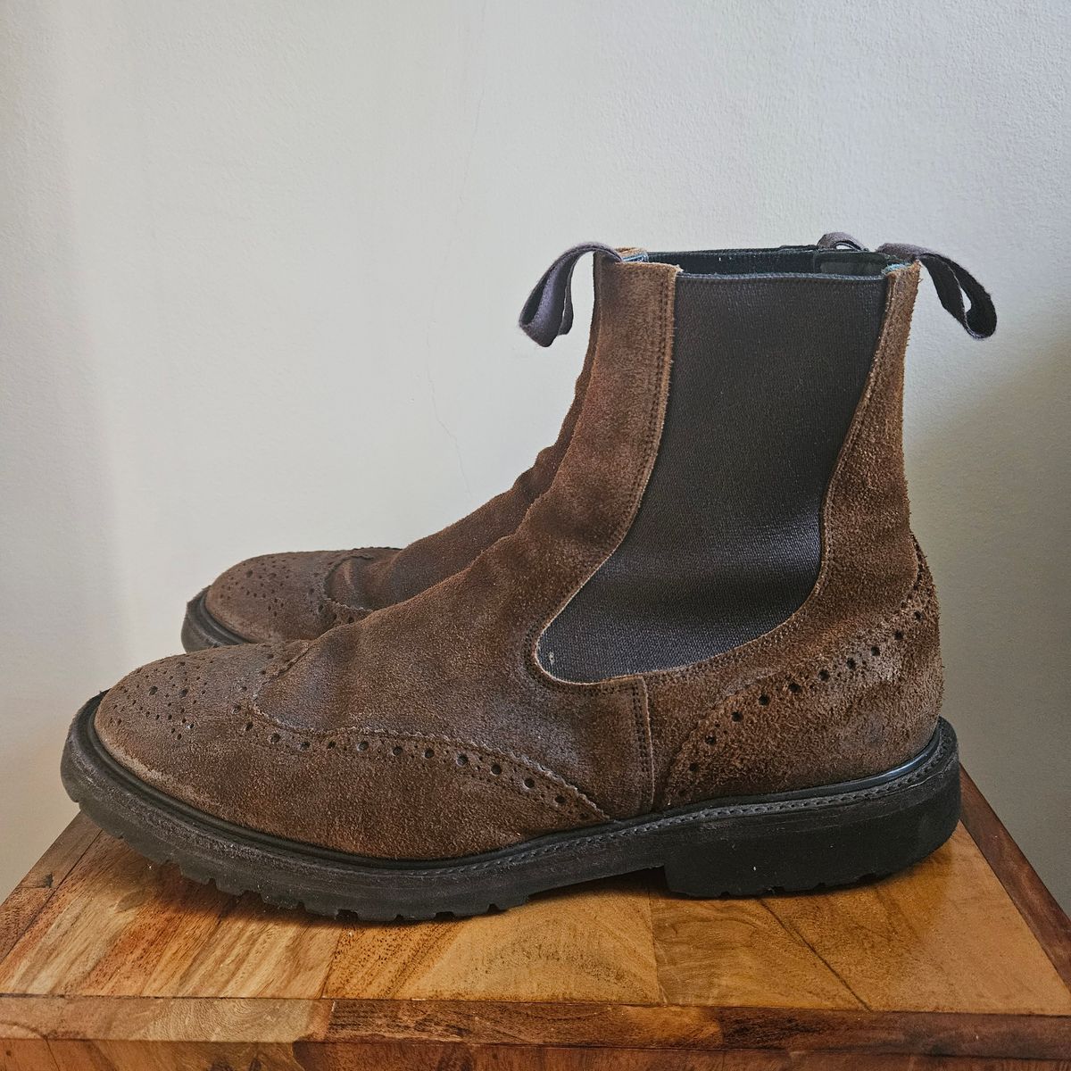 Photo by kudusole on February 1, 2024 of the Tricker's Henry Country Dealer Boot in C.F. Stead Snuff Waxed Suede.