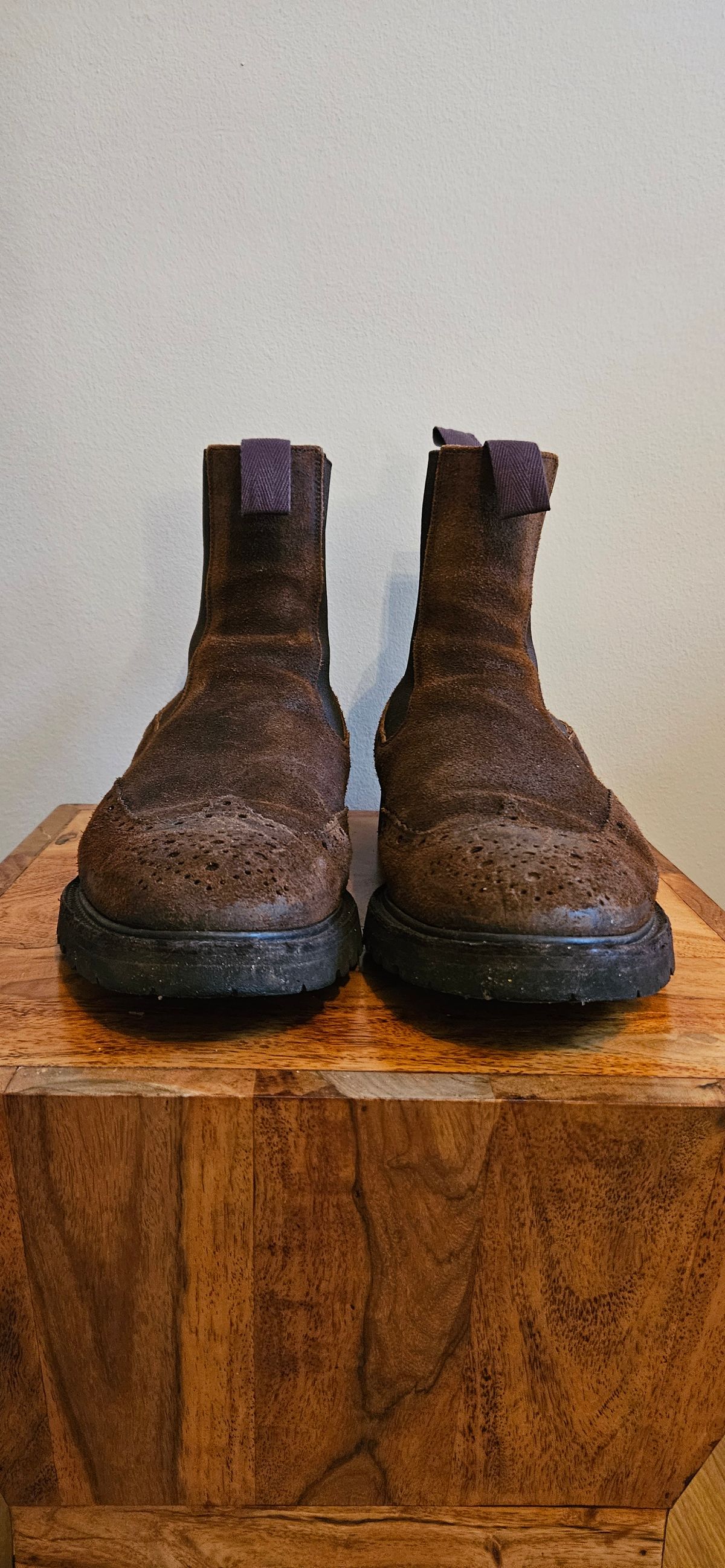 Photo by kudusole on November 2, 2023 of the Tricker's Henry Country Dealer Boot in C.F. Stead Snuff Waxed Suede.